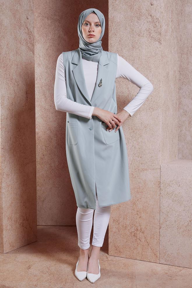 Tesettür giyim GÜMÜŞ BROŞ DETAYLI YELEK 44658 - ALVİNA