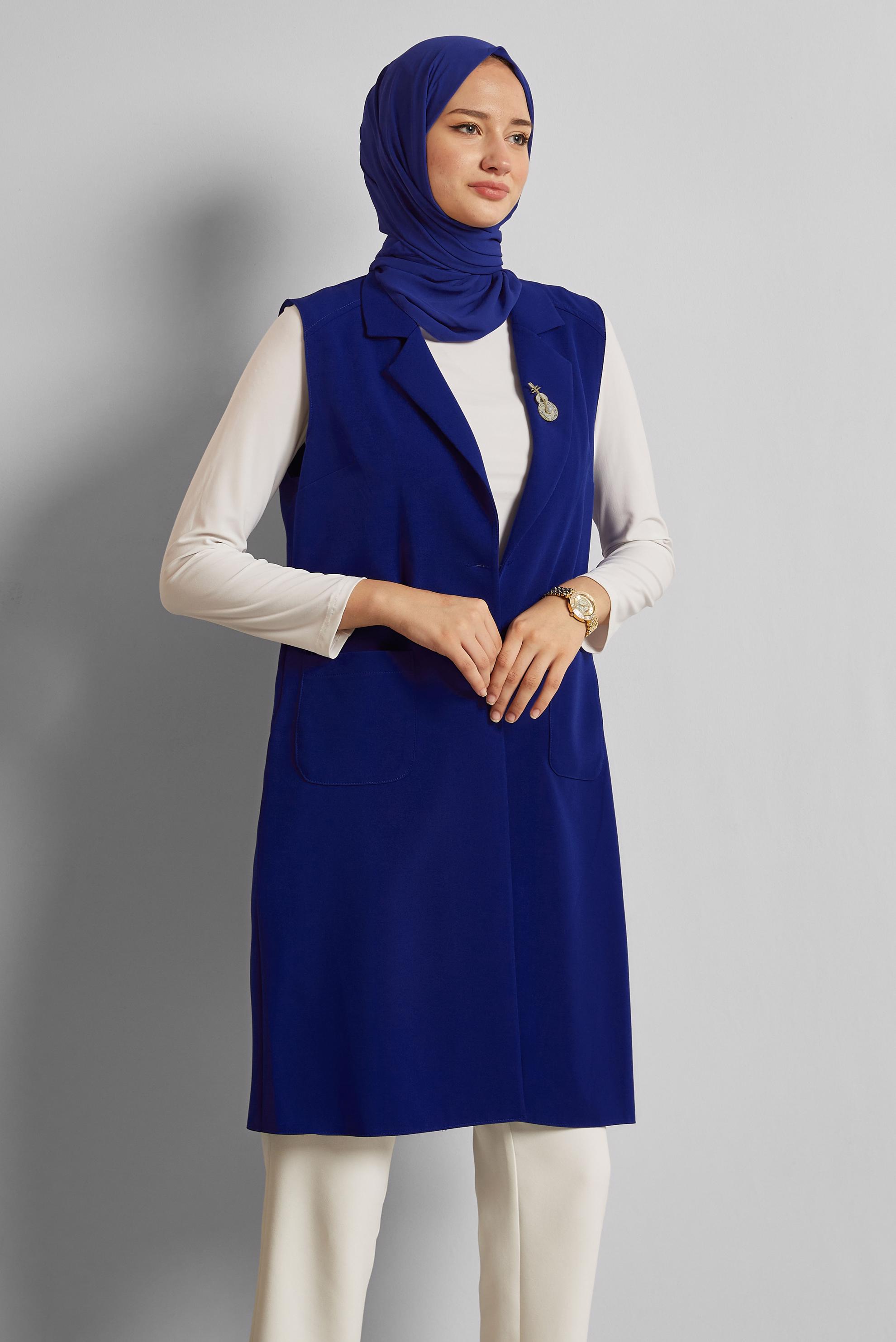 Tesettür giyim LACİVERT BROŞ DETAYLI YELEK 44658