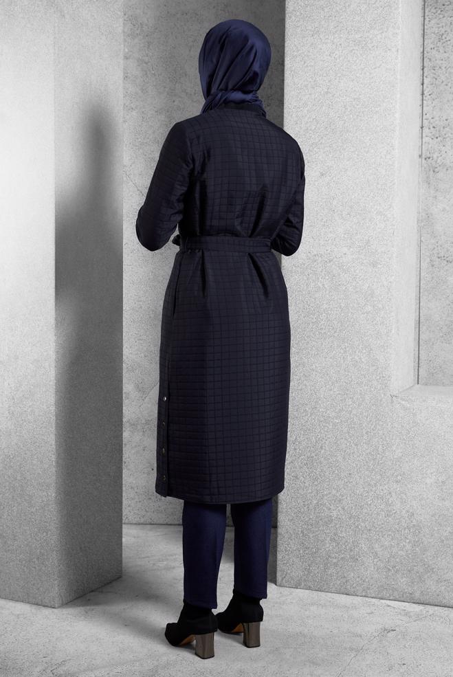 Tesettür giyim LACİVERT KUŞAKLI KAPİTONE GİY ÇIK 45228 - ALVİNA