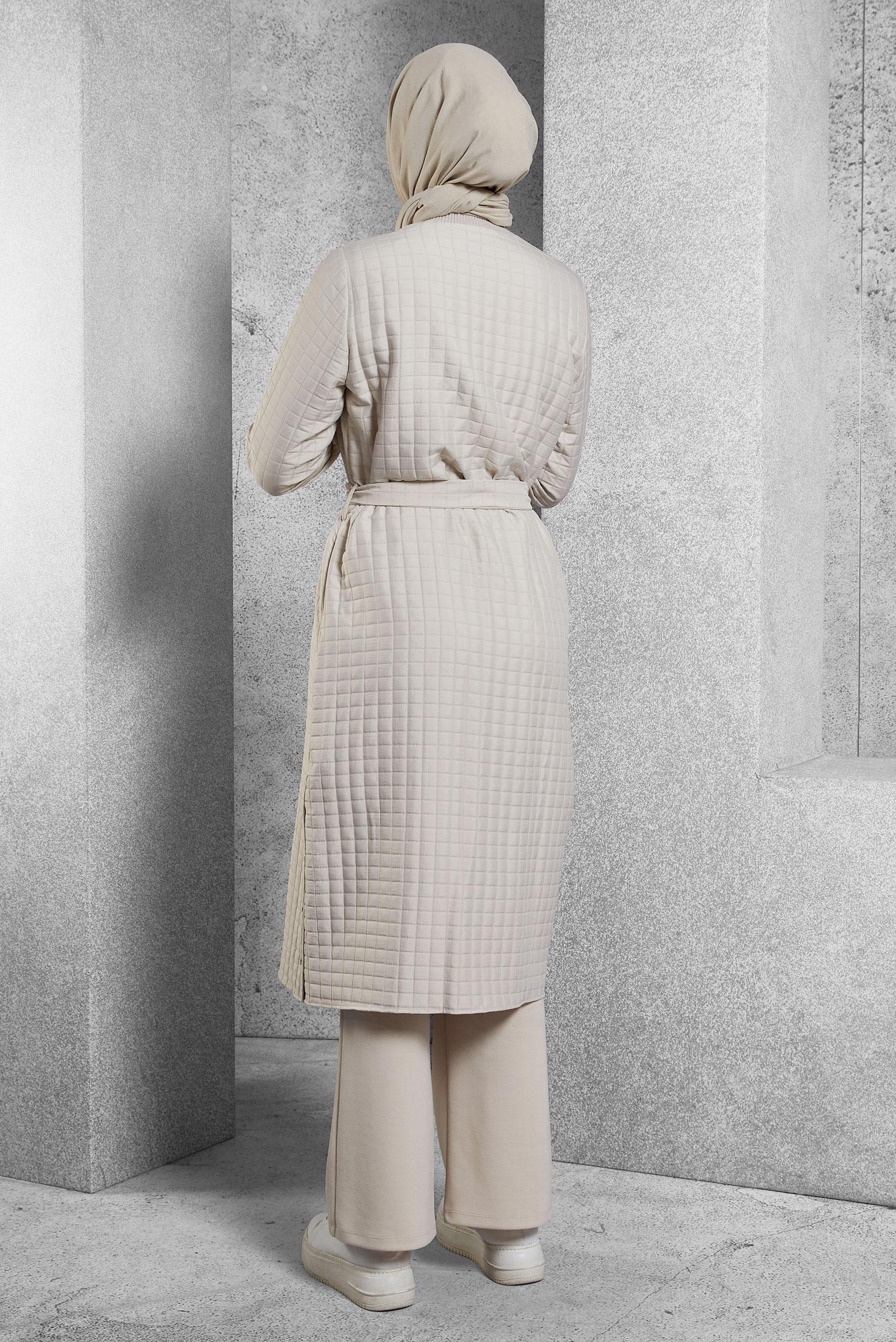 Hijab clothing BEIGE BELTED QUILTED JACKET 45228