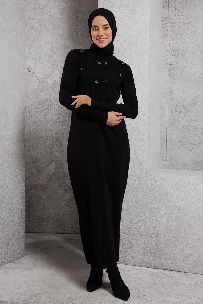 Vêtements hijab NOIR ROBE EN MAILLE AVEC DÉTAIL DE GEMMES 44915 - ALVİNA