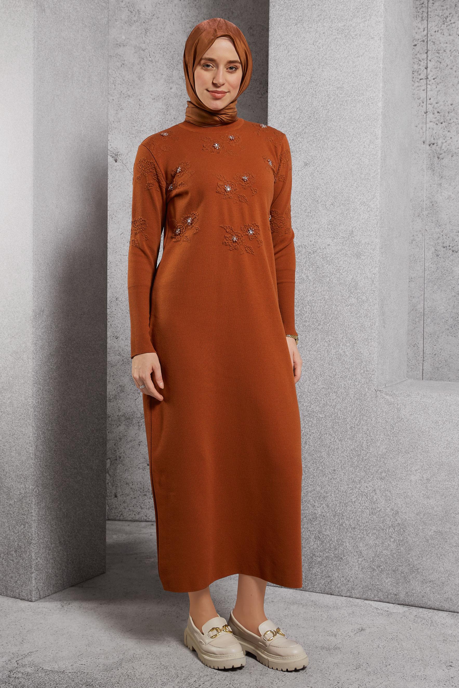 Vêtements hijab ORANGE ROBE EN MAILLE AVEC DÉTAIL DE GEMMES 44915
