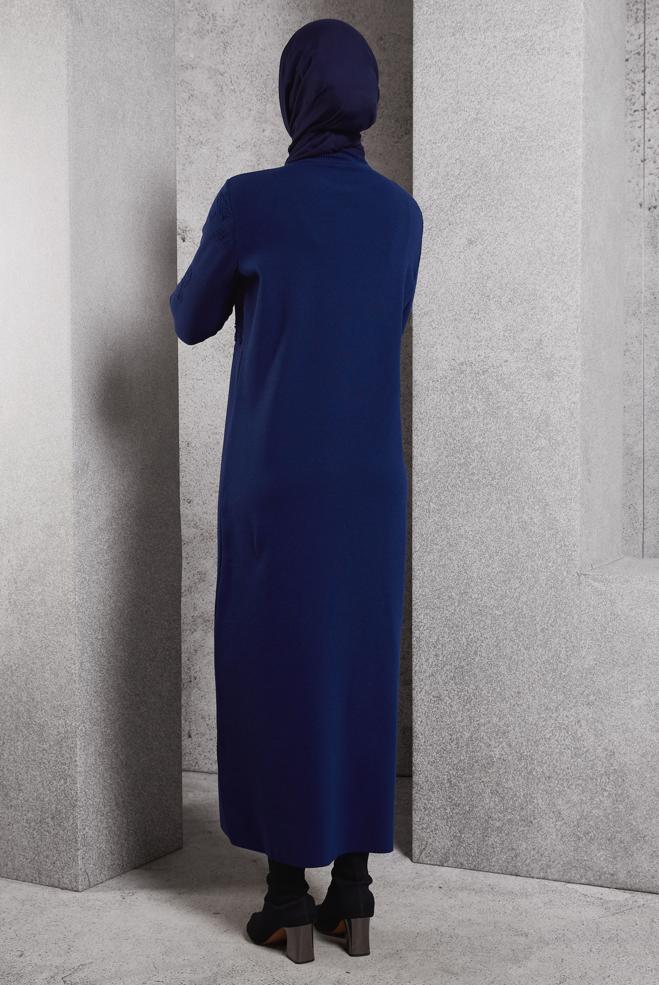 Vêtements hijab BLEU MARINE ROBE EN MAILLE AVEC DÉTAIL DE GEMMES 44915 - ALVİNA
