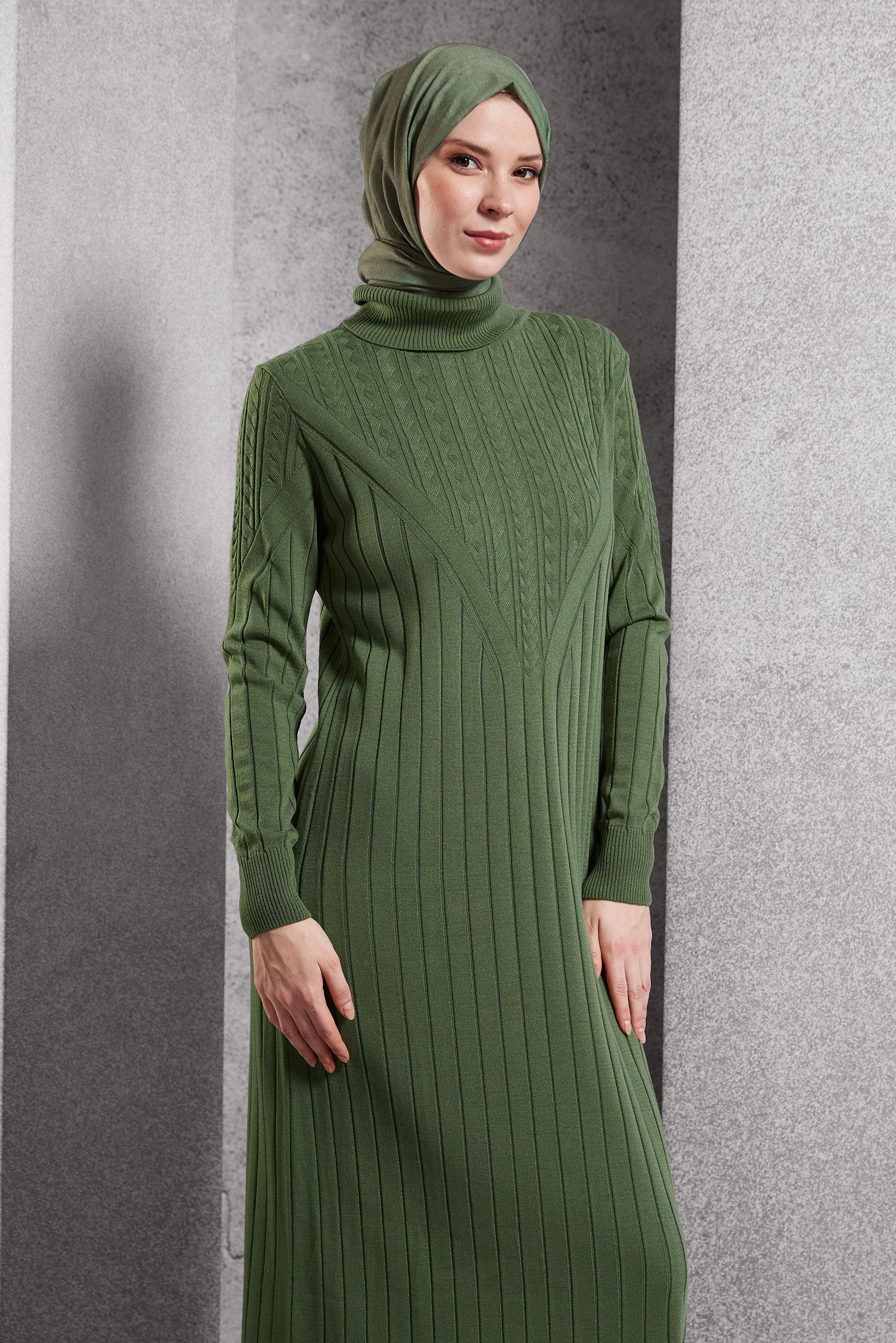 Tesettür giyim YEŞİL BOĞAZLI YAKA TRİKO ELBİSE 44923