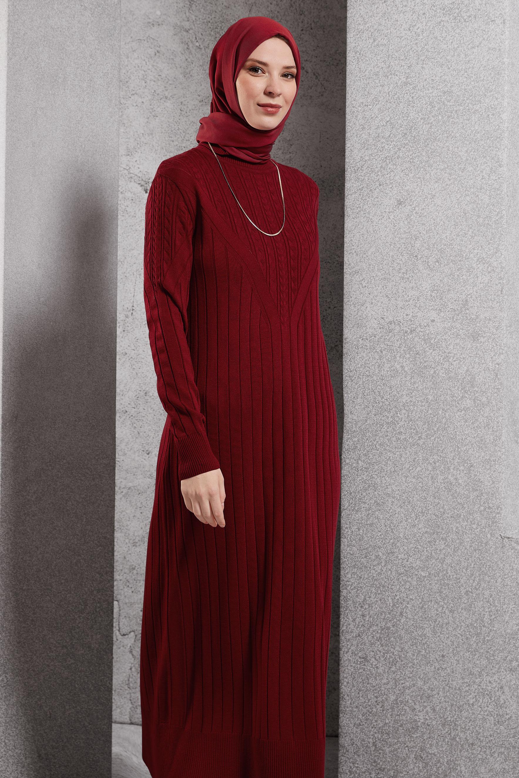 Vêtements hijab ROUGE BORDEAUX ROBE EN TRICOT À COL ROULÉ 44923
