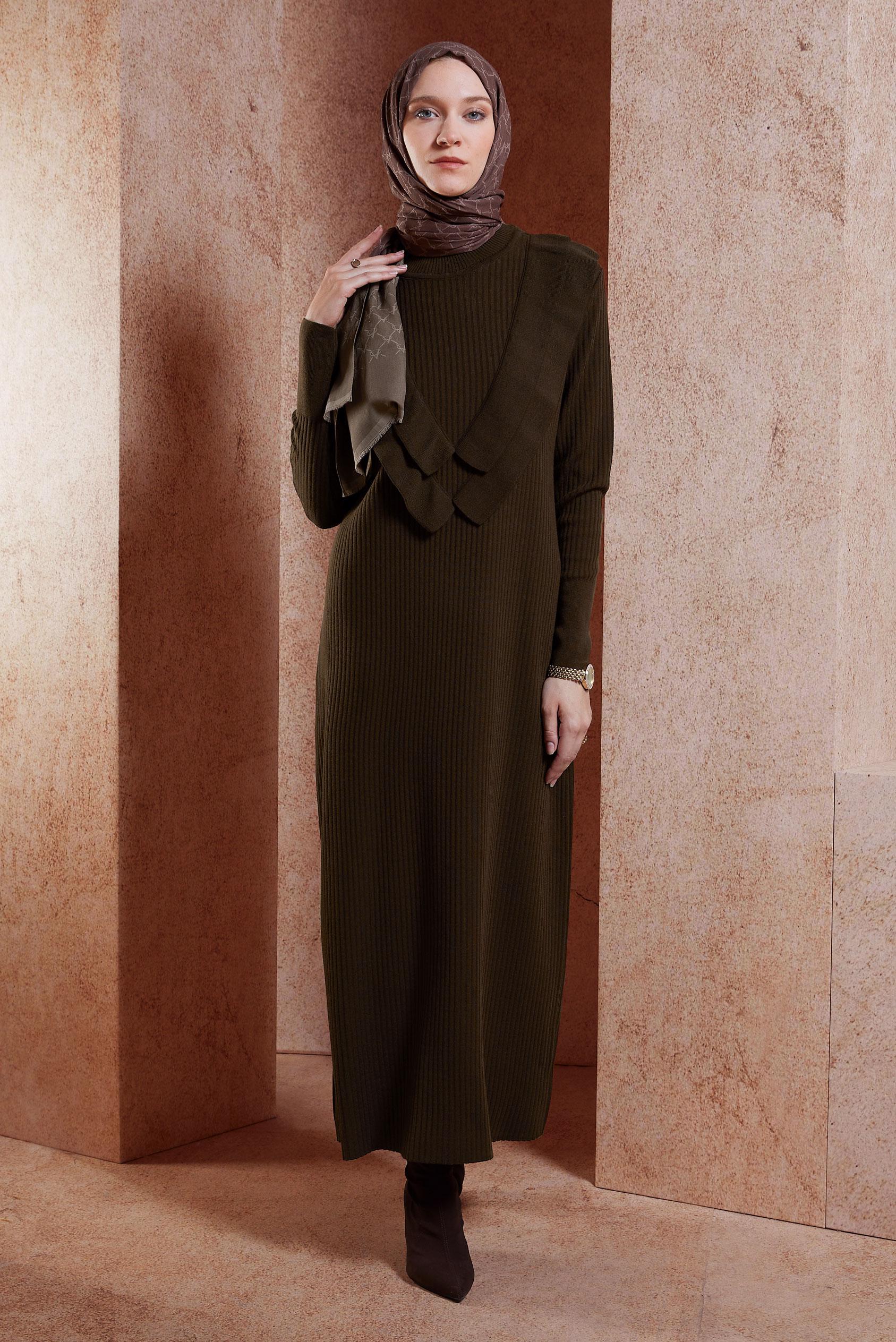 Tesettür giyim KAHVE UZUN TRİKO ELBİSE 44924