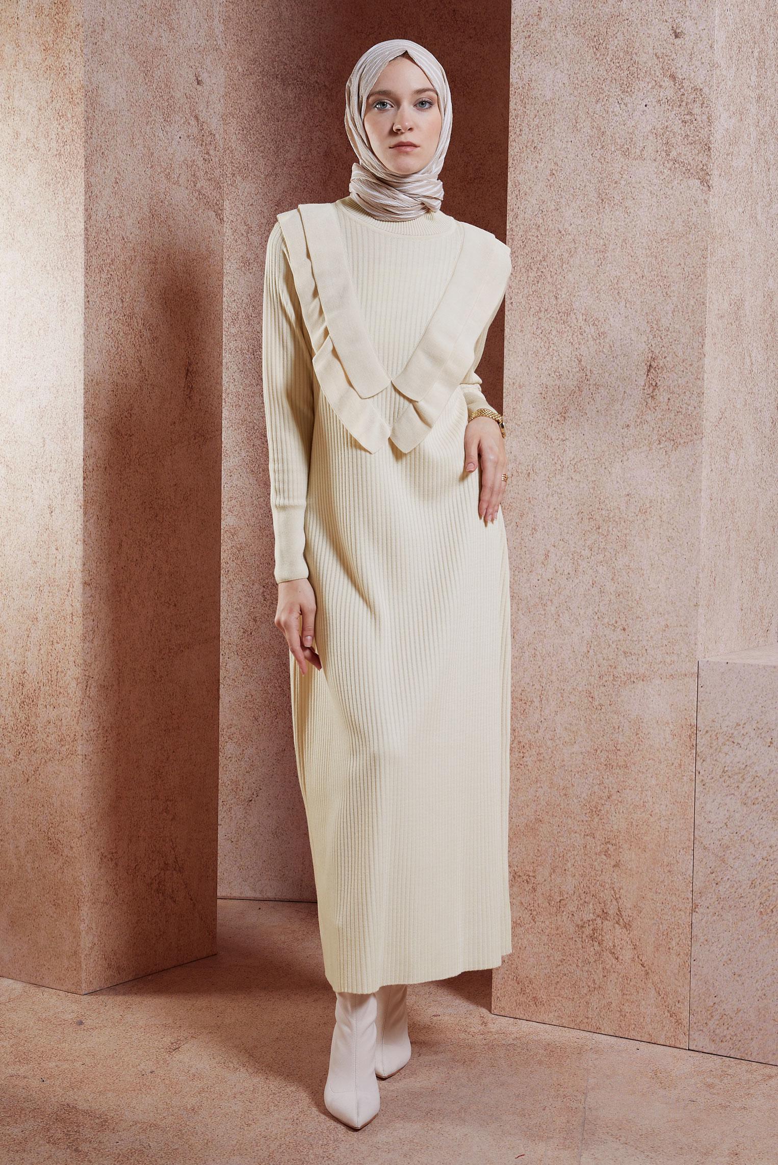 Tesettür giyim BEJ UZUN TRİKO ELBİSE 44924