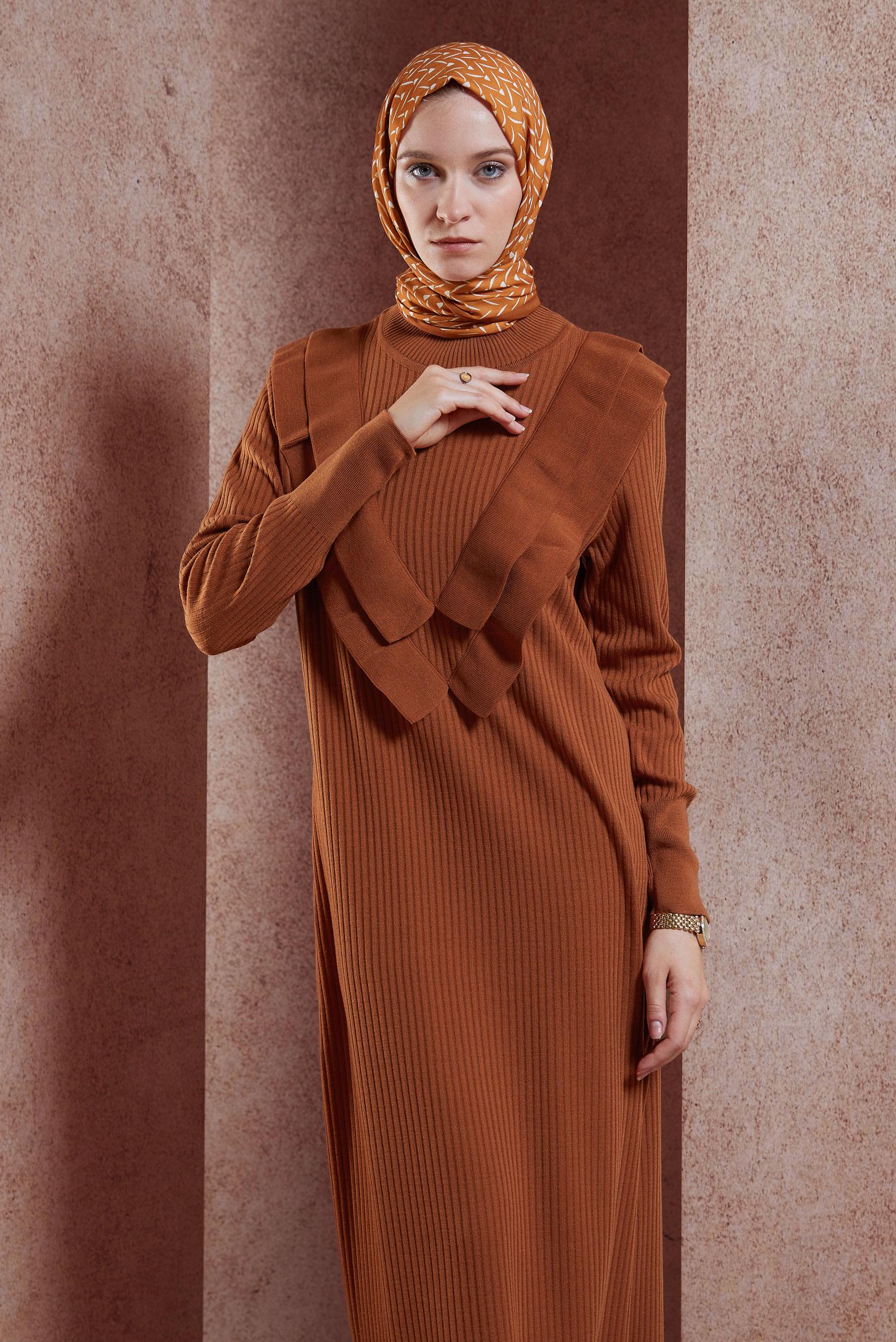 Tesettür giyim TURUNCU UZUN TRİKO ELBİSE 44924