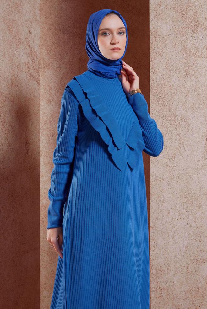 Tesettür giyim MAVİ UZUN TRİKO ELBİSE 44924 - ALVİNA