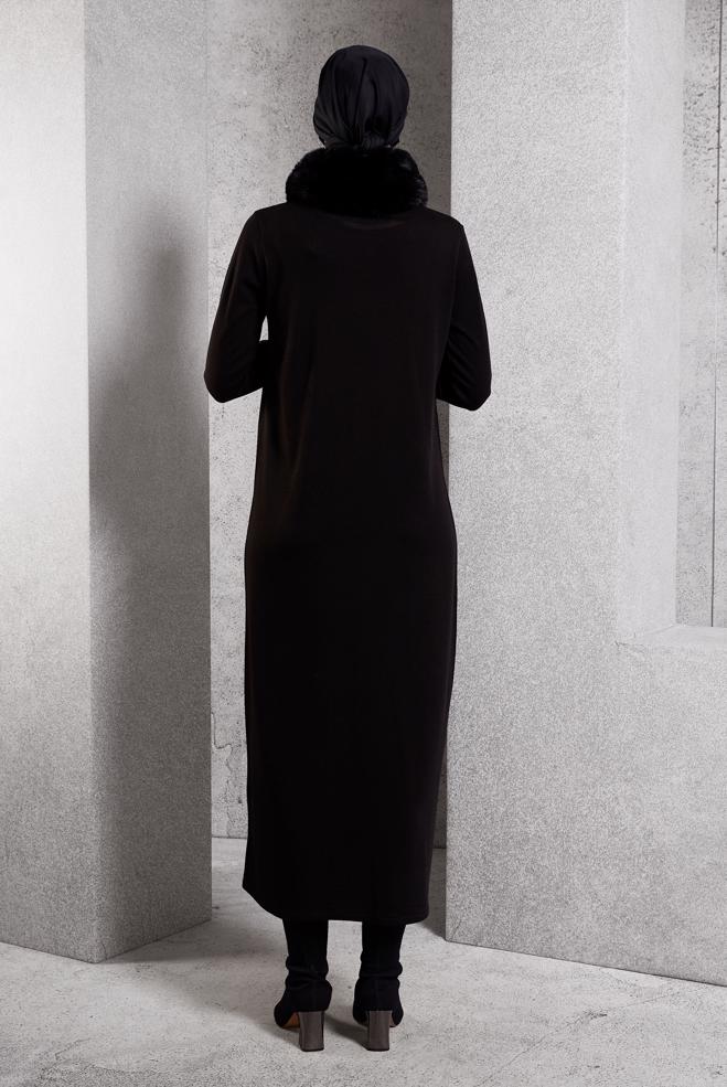 Vêtements hijab NOIR ROBE EN TRICOT AVEC DÉTAILS EN FOURRURE 44936 - ALVİNA