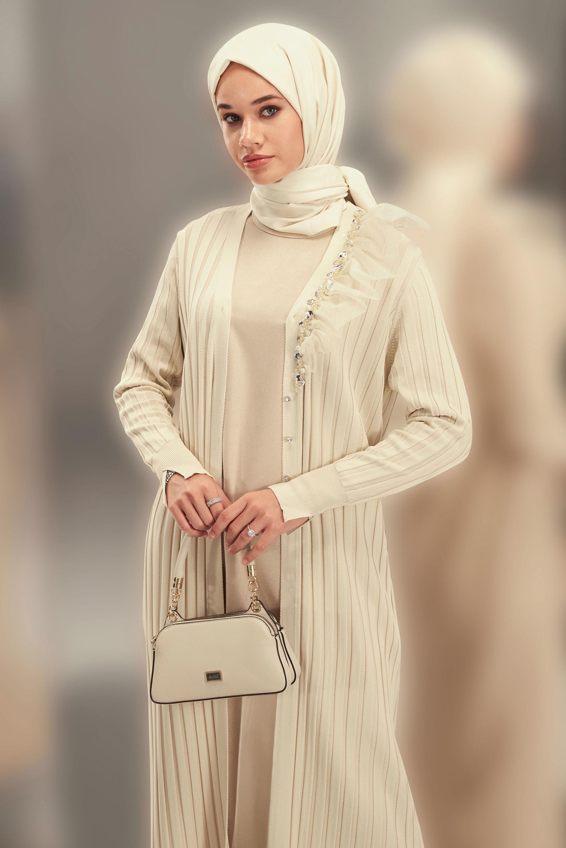 Vêtements hijab BEIGE ROBE EN TRICOT 44964