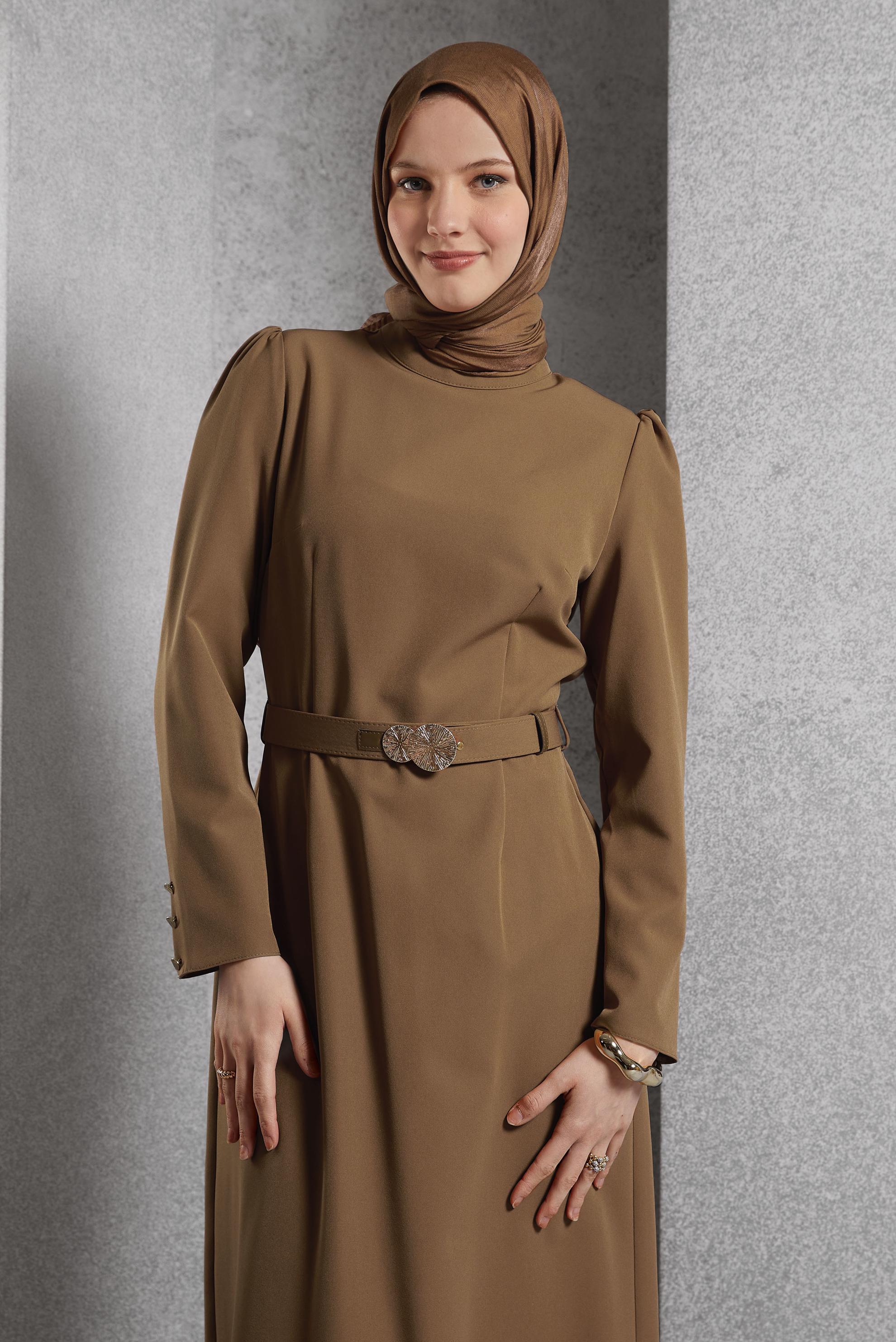 Tesettür giyim TABA KEMERLİ TESETTÜR ELBİSE 45121