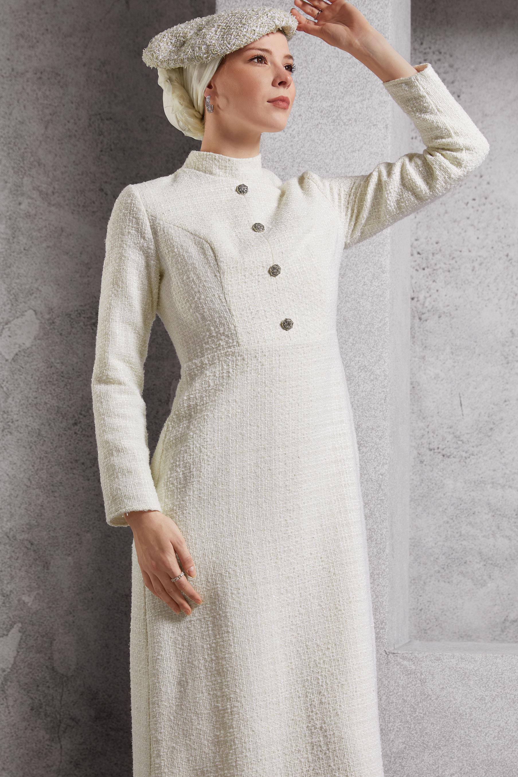 Tesettür giyim BEYAZ DÜĞME DETAYLI TÜVİT ELBİSE 45122