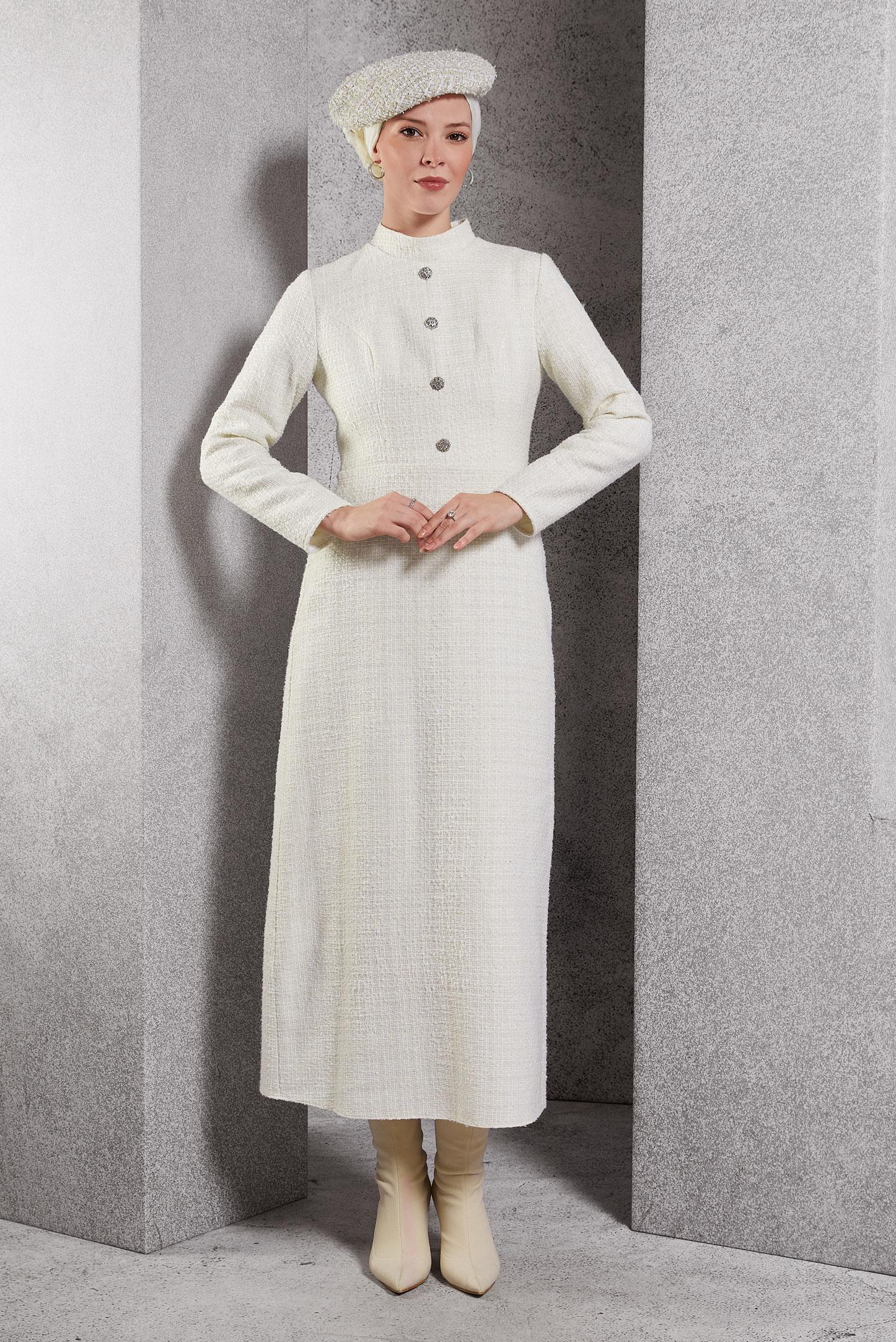 Tesettür giyim BEYAZ DÜĞME DETAYLI TÜVİT ELBİSE 45122