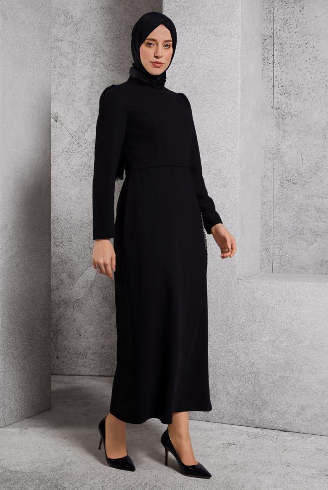 Vêtements hijab NOIR ROBE À DÉTAILS DE PIERRES PRÉCIEUSES 45191 - ALVİNA