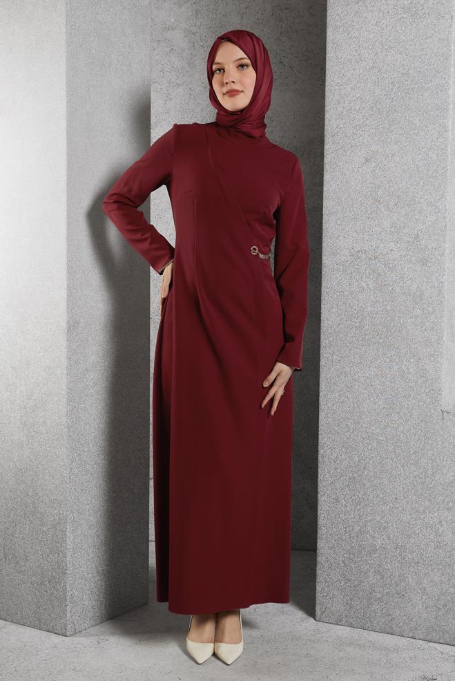 Vêtements hijab ROUGE BORDEAUX ROBE À DÉTAILS DE CHAÎNE 45224 - ALVİNA