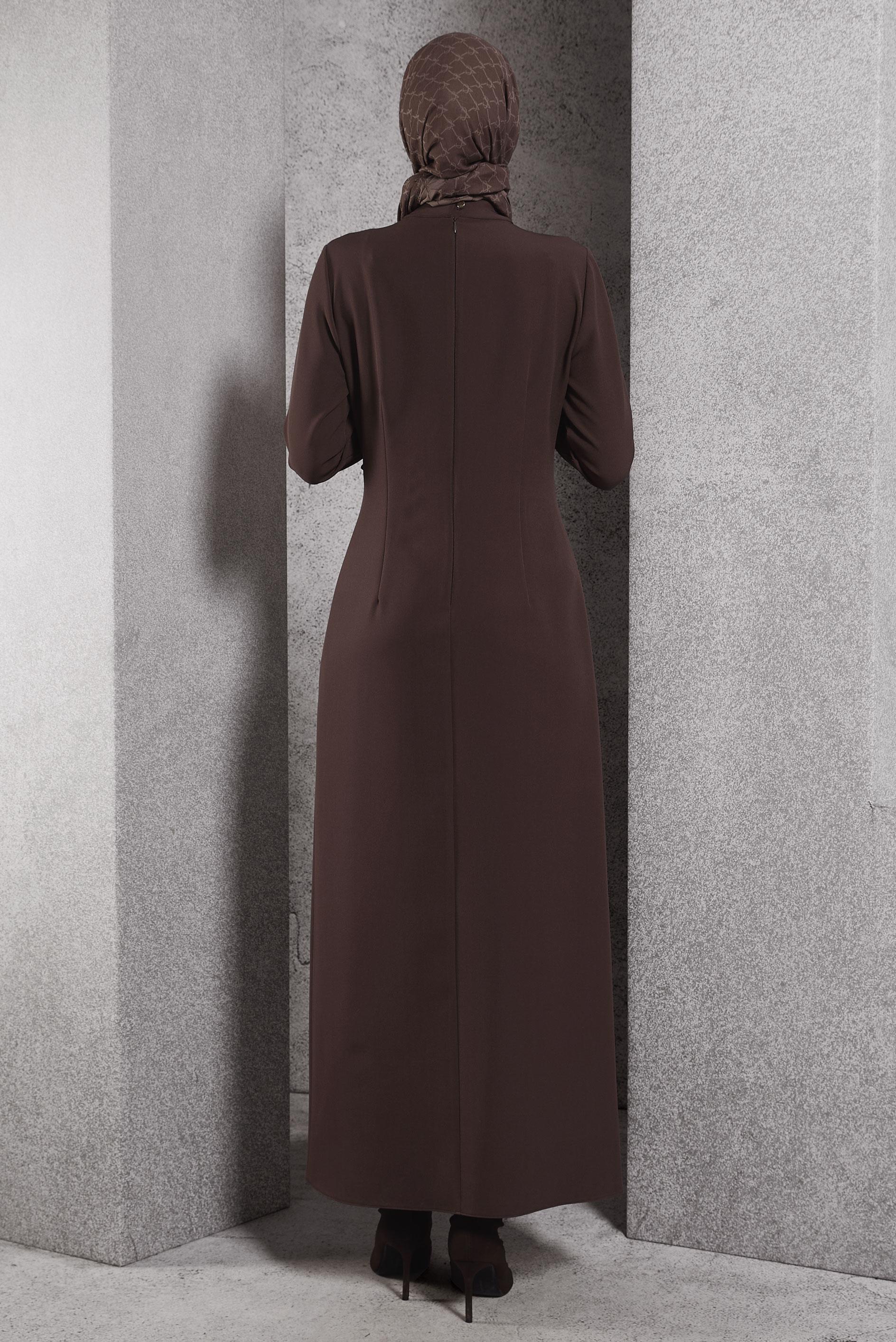 Vêtements hijab BRUN ROBE À DÉTAILS DE CHAÎNE 45224