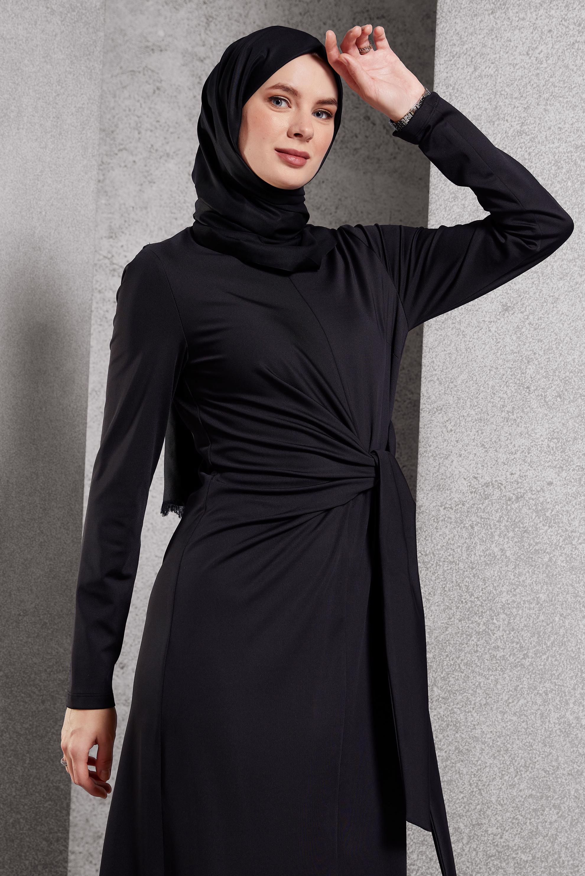 Vêtements hijab NOIR ROBE MODESTE NOUÉE 45235