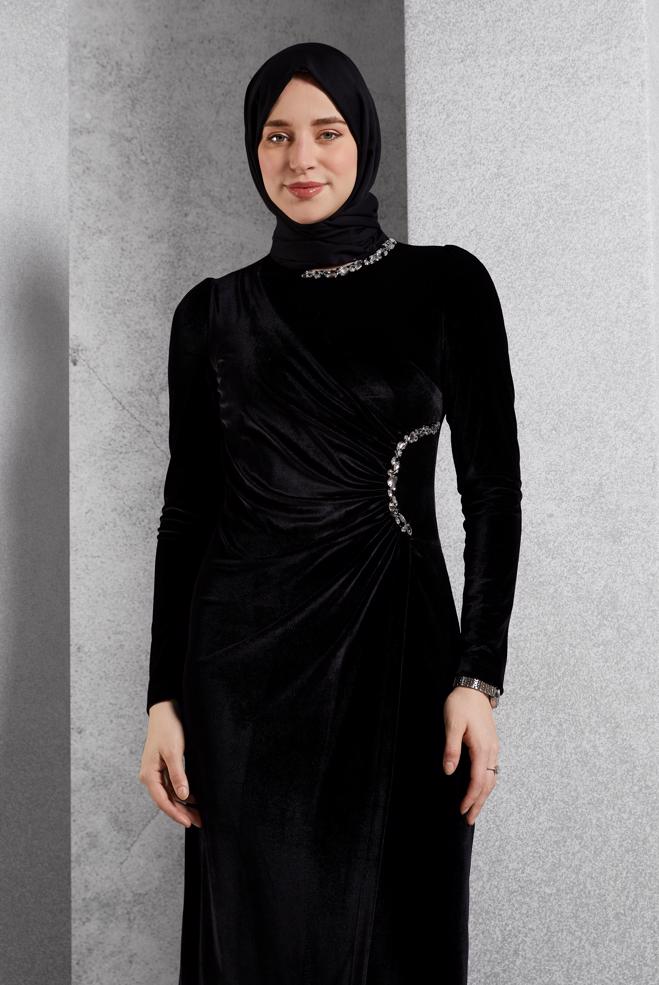 Vêtements hijab NOIR ROBE BRODÉE DE PIERRES PRÉCIEUSES 45260 - ALVİNA
