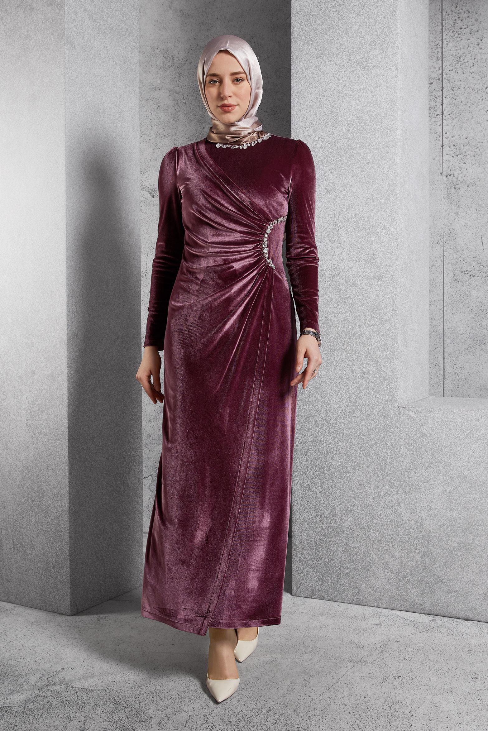 Vêtements hijab ROSE ROBE BRODÉE DE PIERRES PRÉCIEUSES 45260