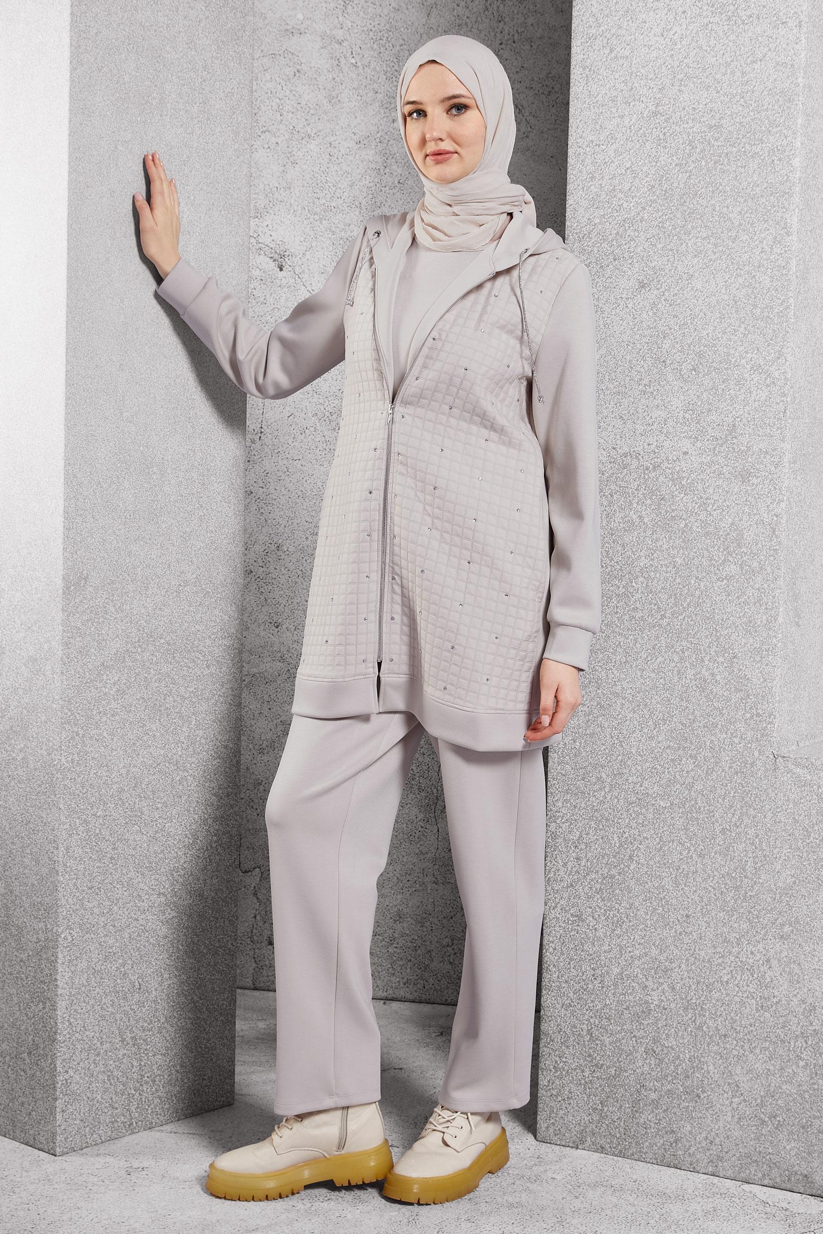 Vêtements hijab BEIGE ENSEMBLE DE SURVÊTEMENT MATELASSÉ 45038