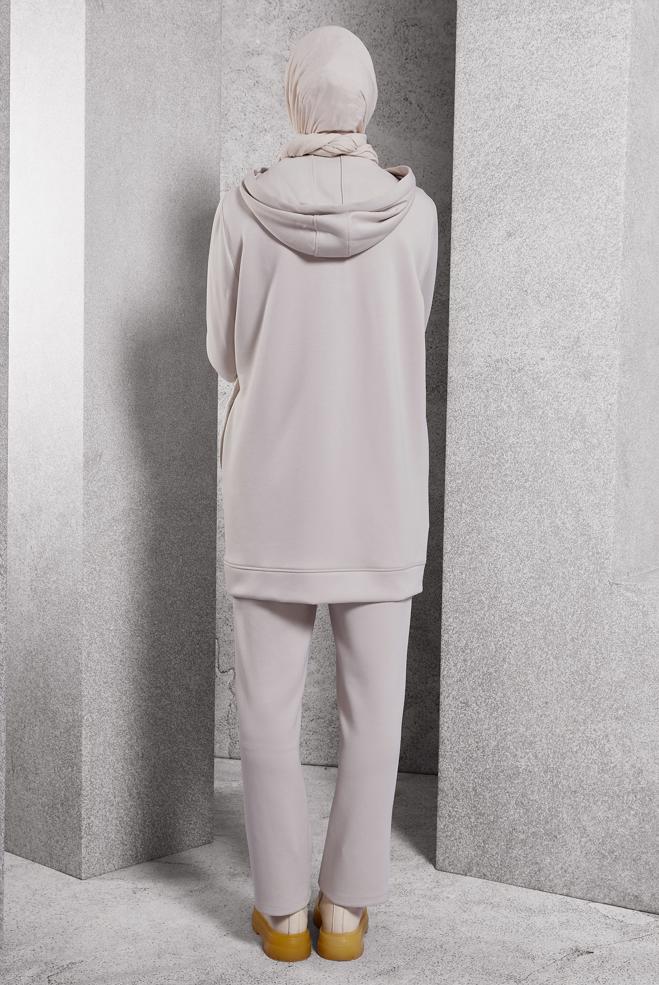 Tesettür giyim BEJ KAPİTONE DESENLİ EŞOFMAN TAKIM 45038 - ALVİNA