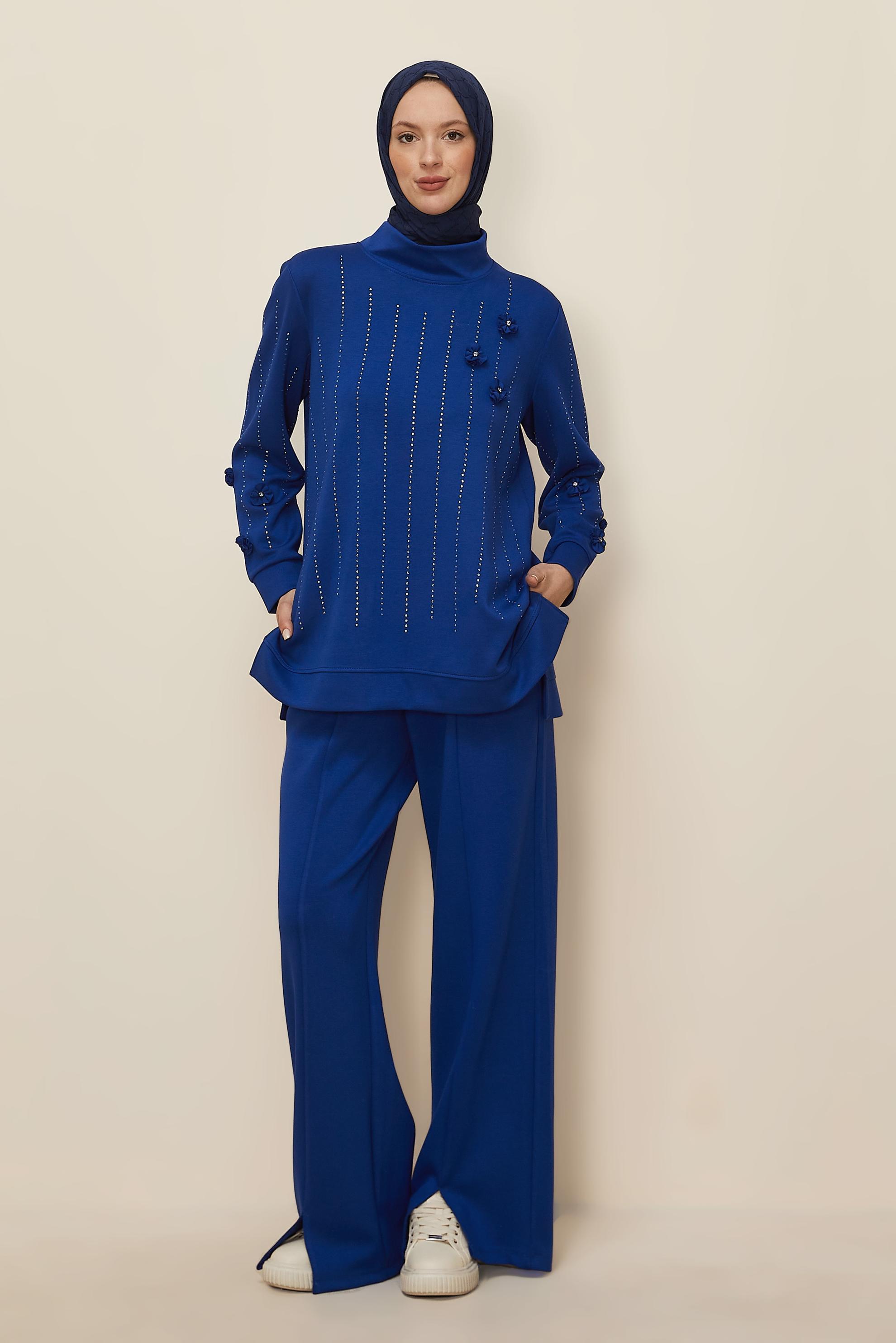 Vêtements hijab BLEU MARINE ENSEMBLE DE SURVÊTEMENT AVEC DÉTAIL DE BIJOUX 45041