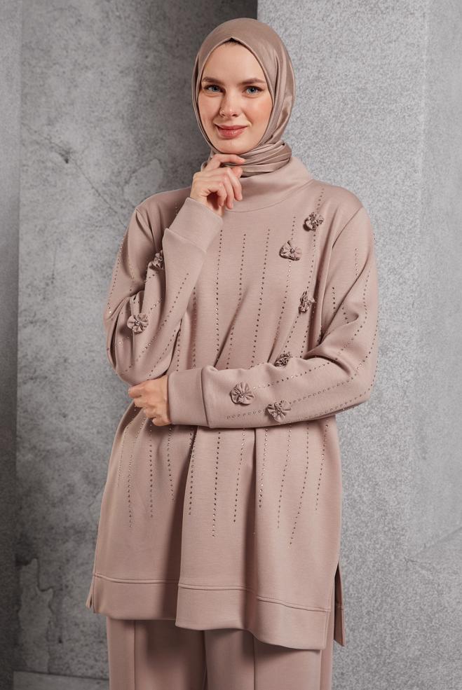 Vêtements hijab BRUN ENSEMBLE DE SURVÊTEMENT AVEC DÉTAIL DE BIJOUX 45041 - ALVİNA