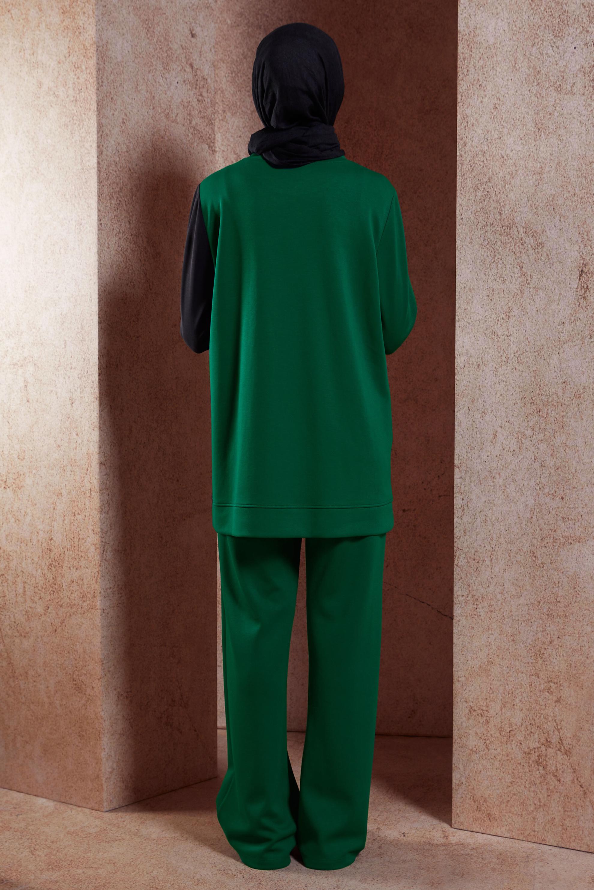 Vêtements hijab VERT ENSEMBLE DE SURVÊTEMENT COLORÉ 45096