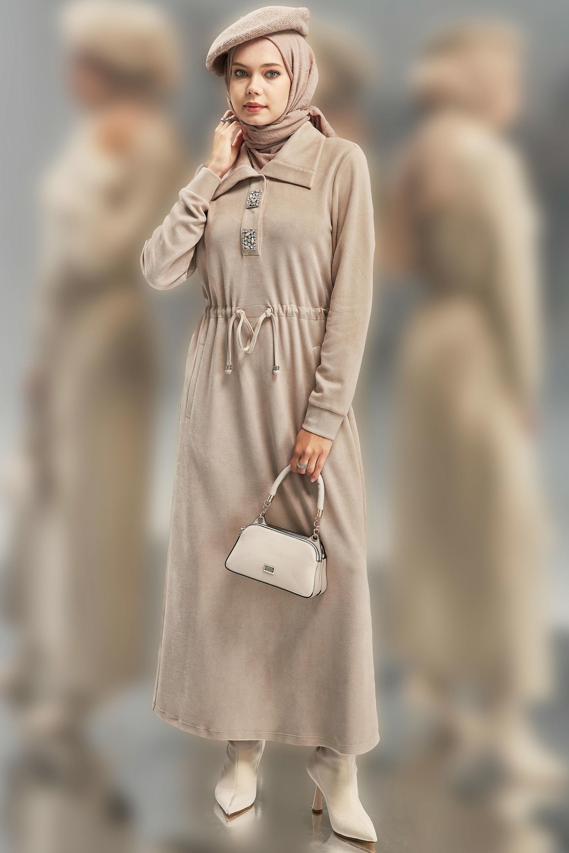Tesettür giyim BEJ TAŞLI EŞOFMAN ELBİSE 45107