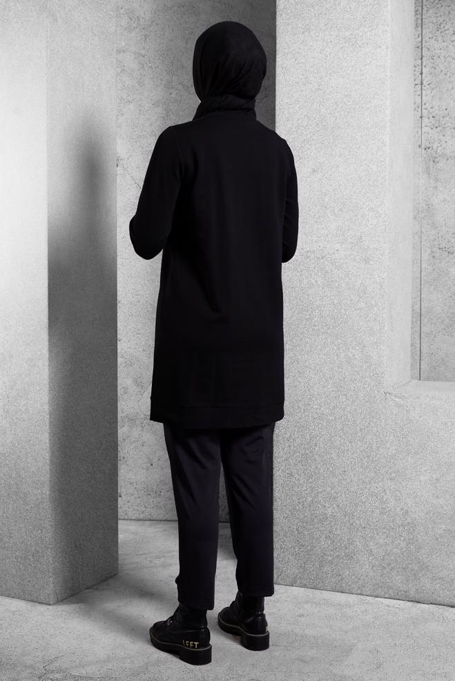 Tesettür giyim SİYAH BASKILI EŞOFMAN TUNİK 45112 - ALVİNA