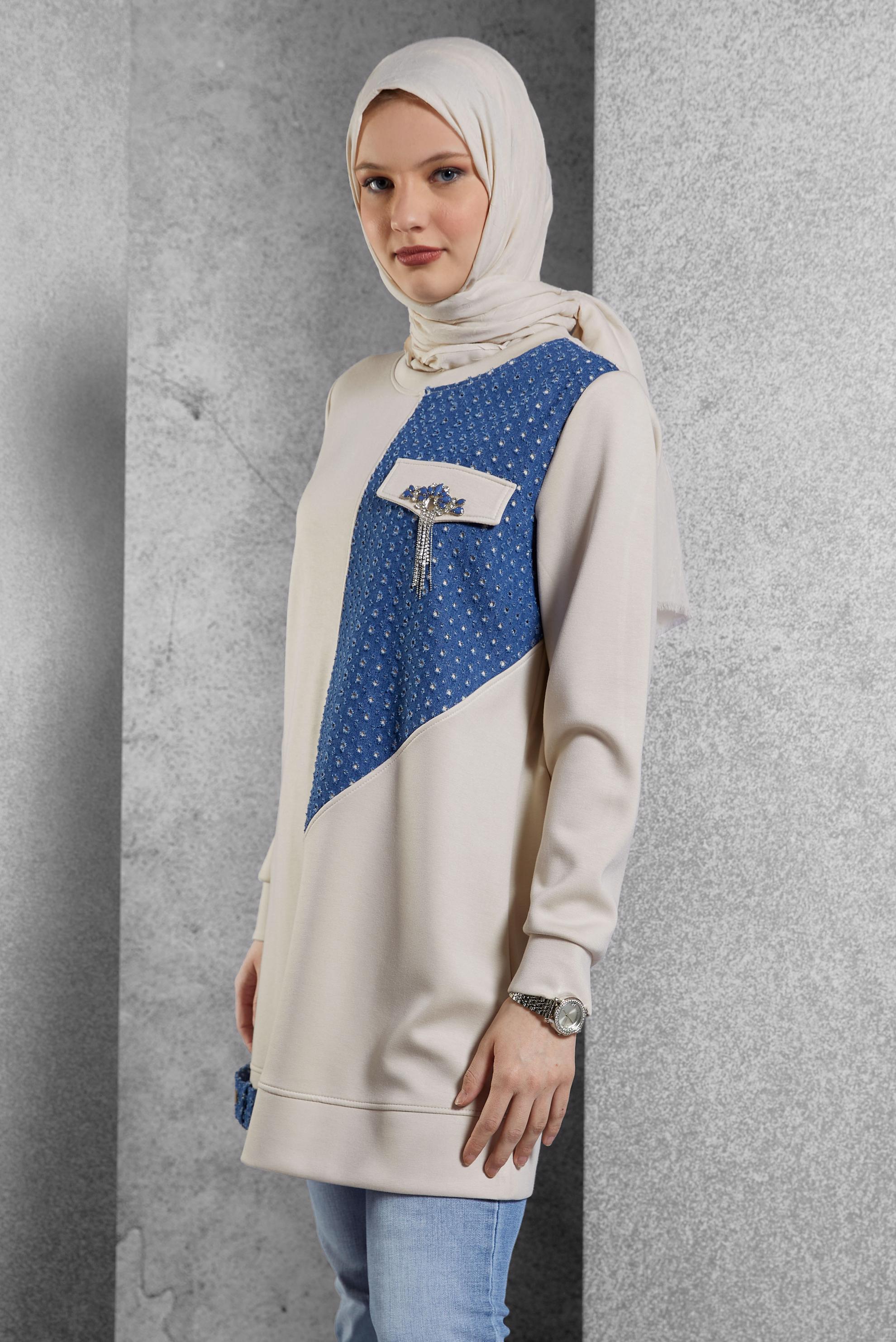 Vêtements hijab BEIGE TUNIQUE DE SURVÊTEMENT À DÉTAILS DE GEMMES 45129