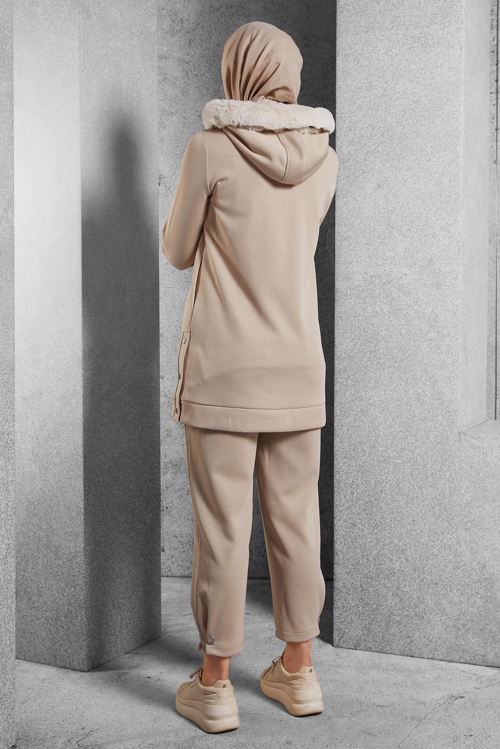 Vêtements hijab BEIGE ENSEMBLE SURVÊTEMENT AVEC PANTALON 45179
