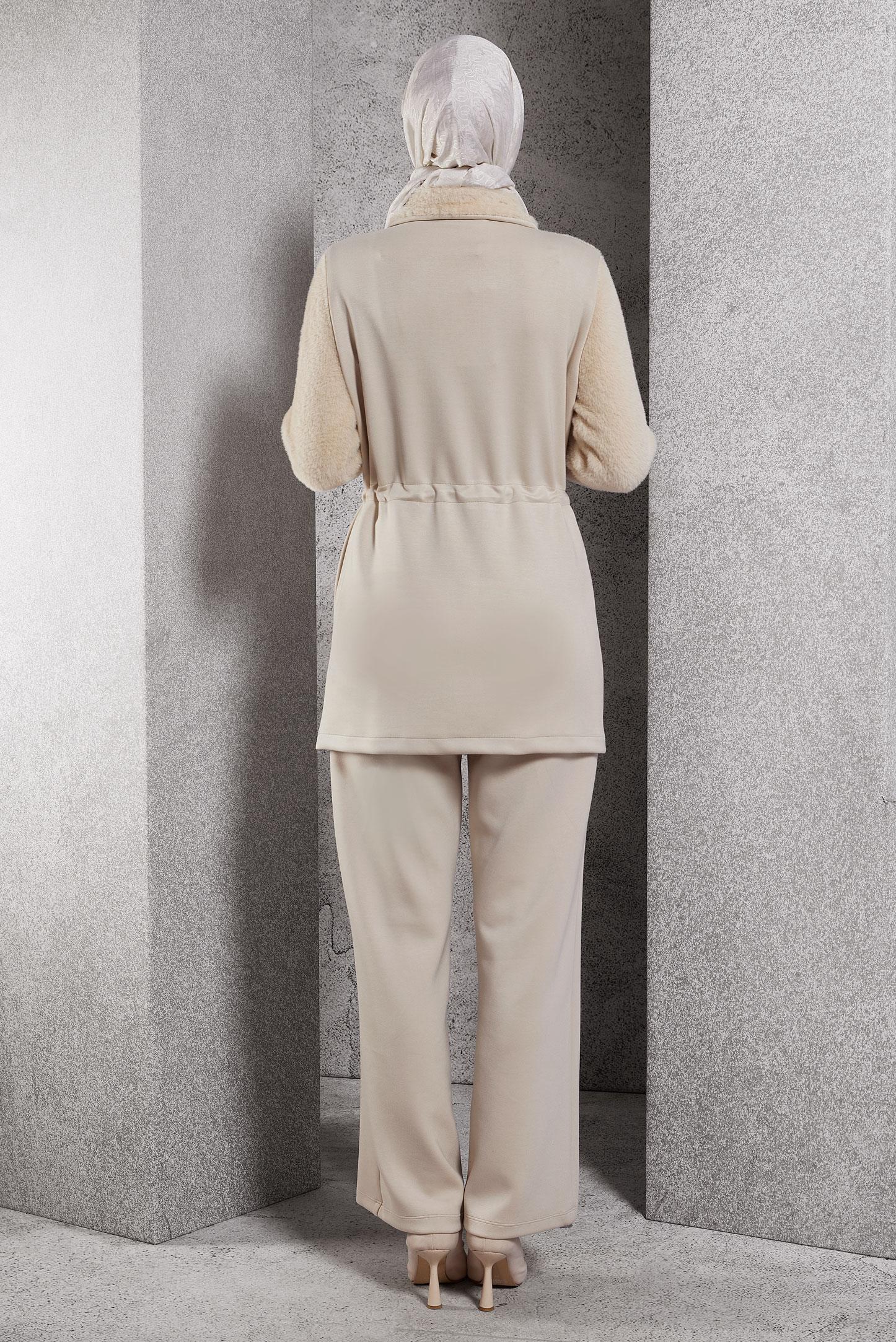 Vêtements hijab BEIGE ENSEMBLE SURVÊTEMENT AVEC PANTALON 45200