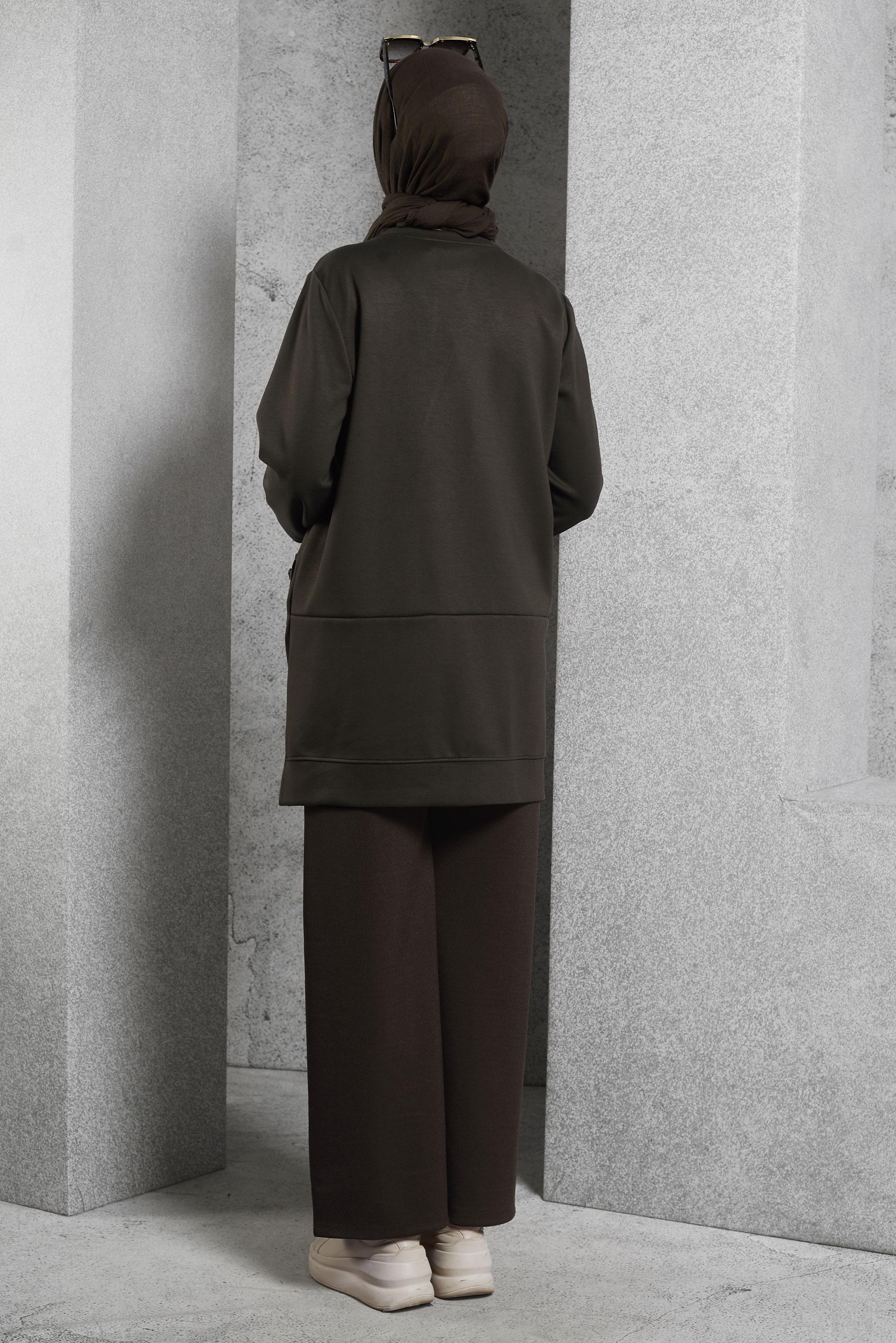 Vêtements hijab BRUN TUNIQUE DE SURVÊTEMENT AVEC BIJOU 45203