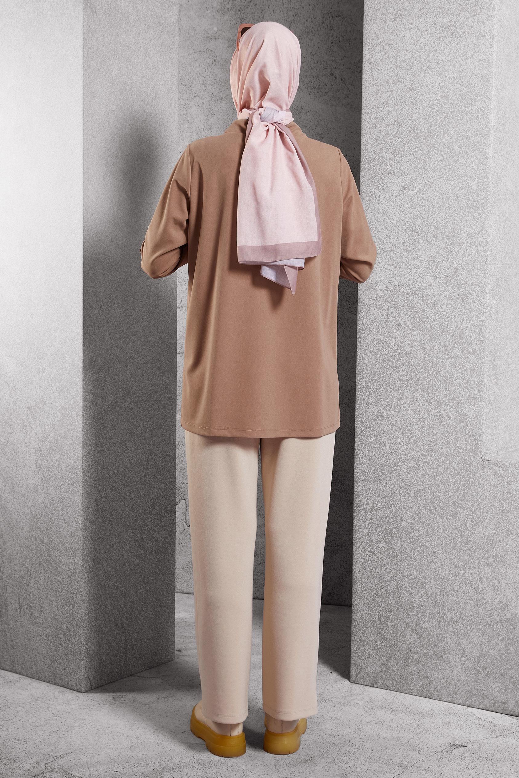 Vêtements hijab BEIGE TUNIQUE DE SURVÊTEMENT À COL NOUÉ 45209