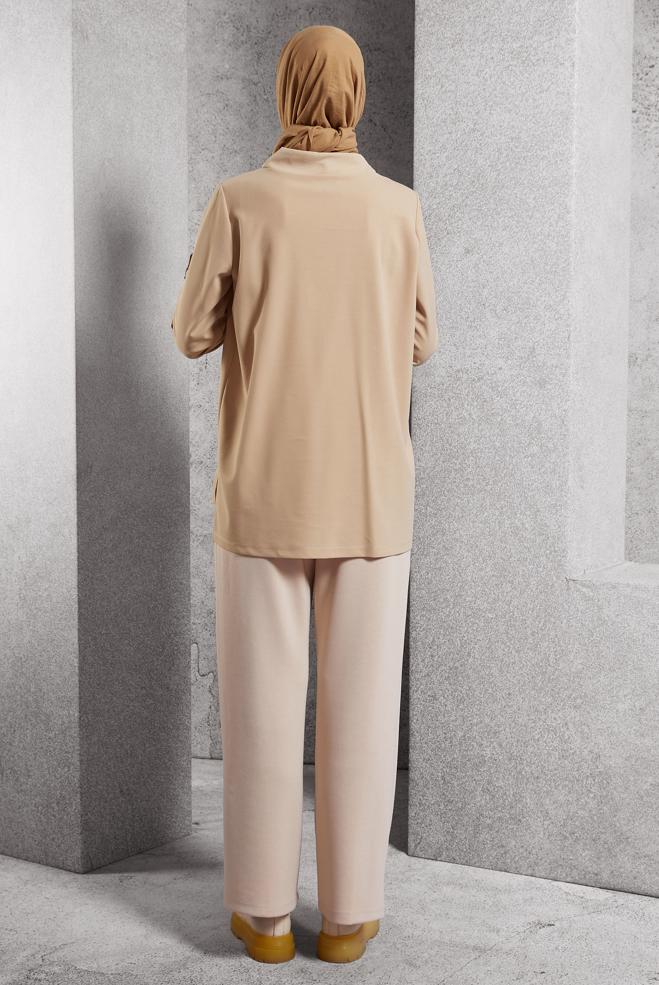 Tesettür giyim EKRU YAKASI BAĞCIKLI EŞOFMAN TUNİK 45209 - ALVİNA