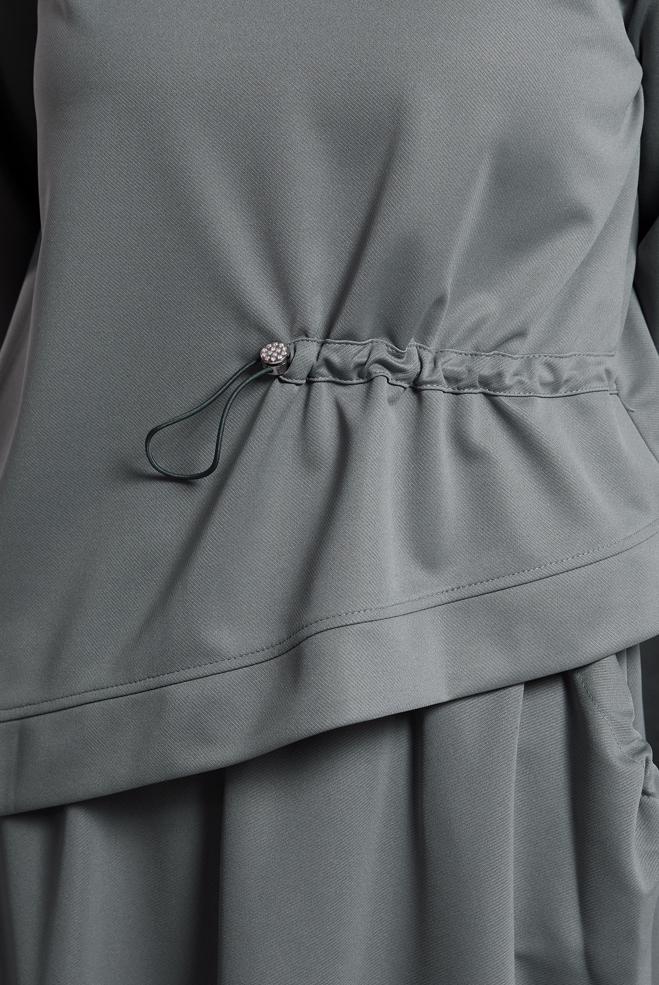 Tesettür giyim GRİ ASİMETRİK KESİM EŞOFMAN TUNİK 45210 - ALVİNA