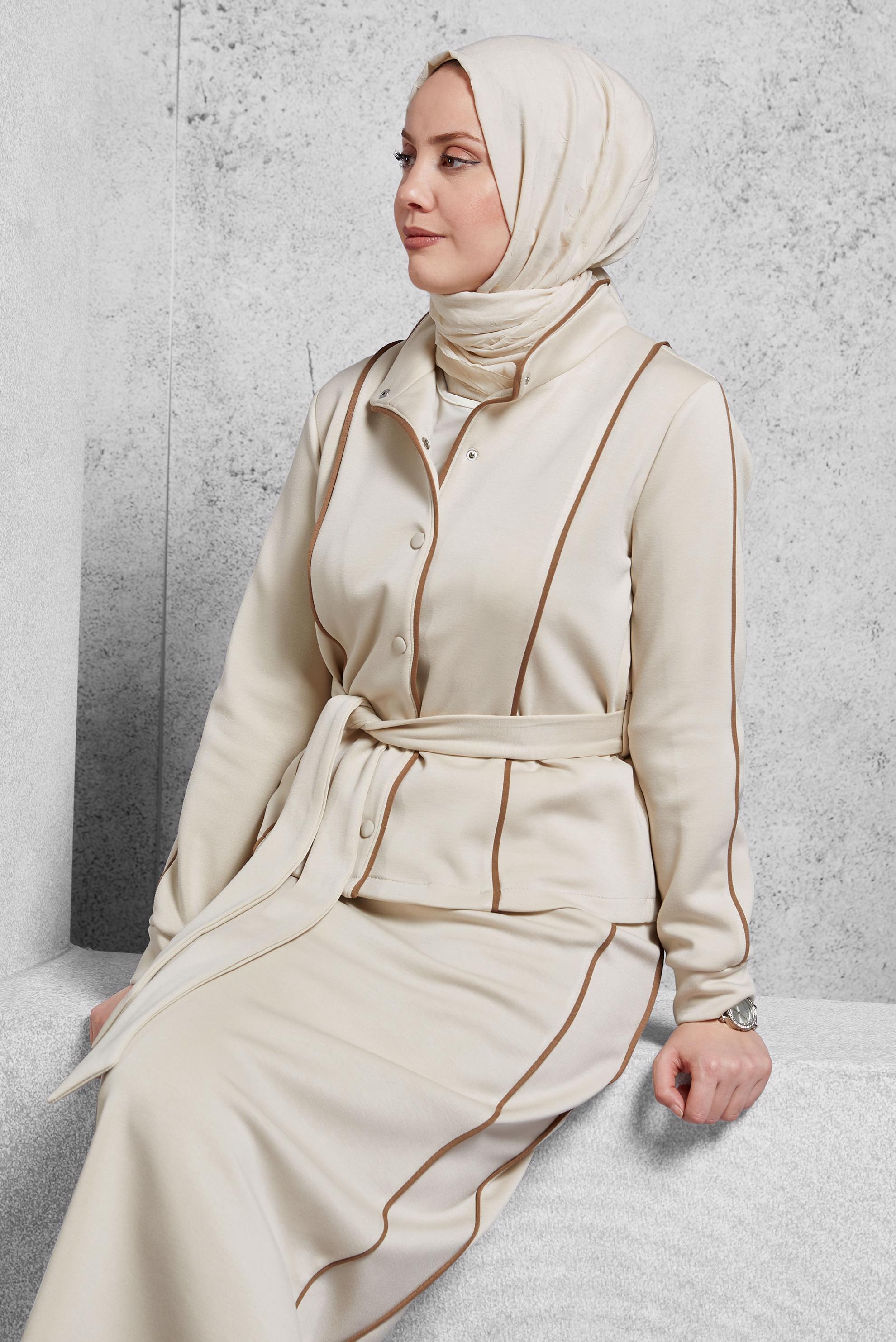 Tesettür giyim BEJ KUŞAKLI ETEKLİ EŞOFMAN TAKIM 45269