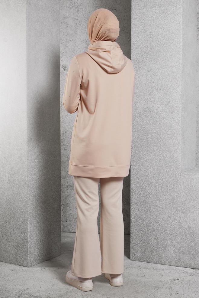 Tesettür giyim BEJ TAŞ DETAYLI EŞOFMAN TUNİK 45272  - ALVİNA