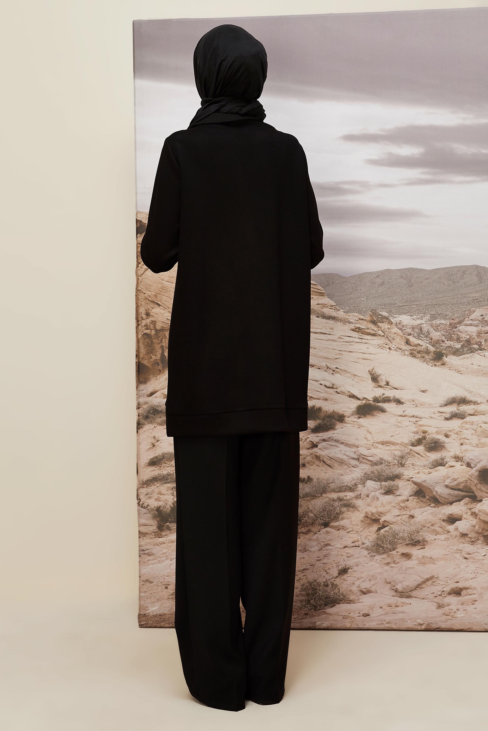 Hijab clothing BLACK ZIPPERED COLLAR TRACKSUIT TUNIC 45287