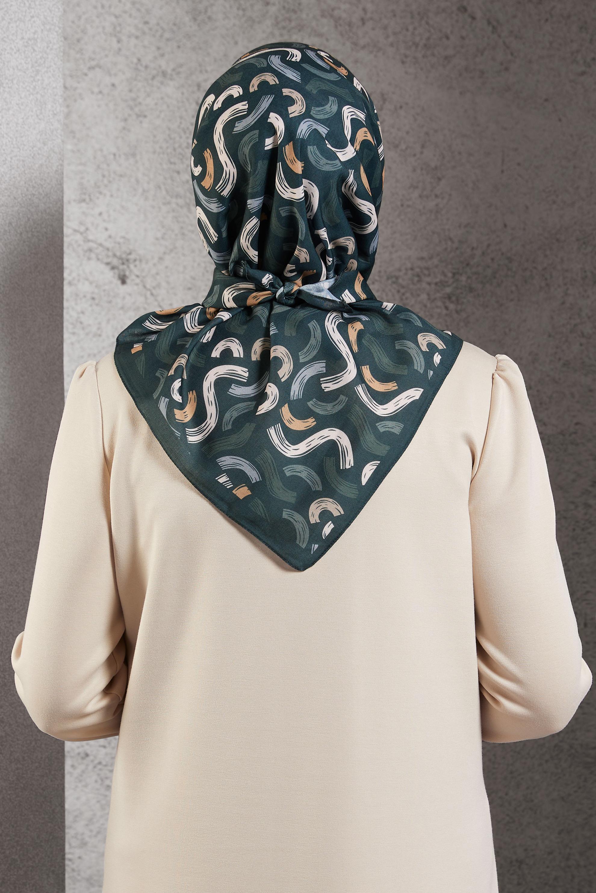 Tesettür giyim SİYAH  ALVİNA DESENLİ EŞARP 8504