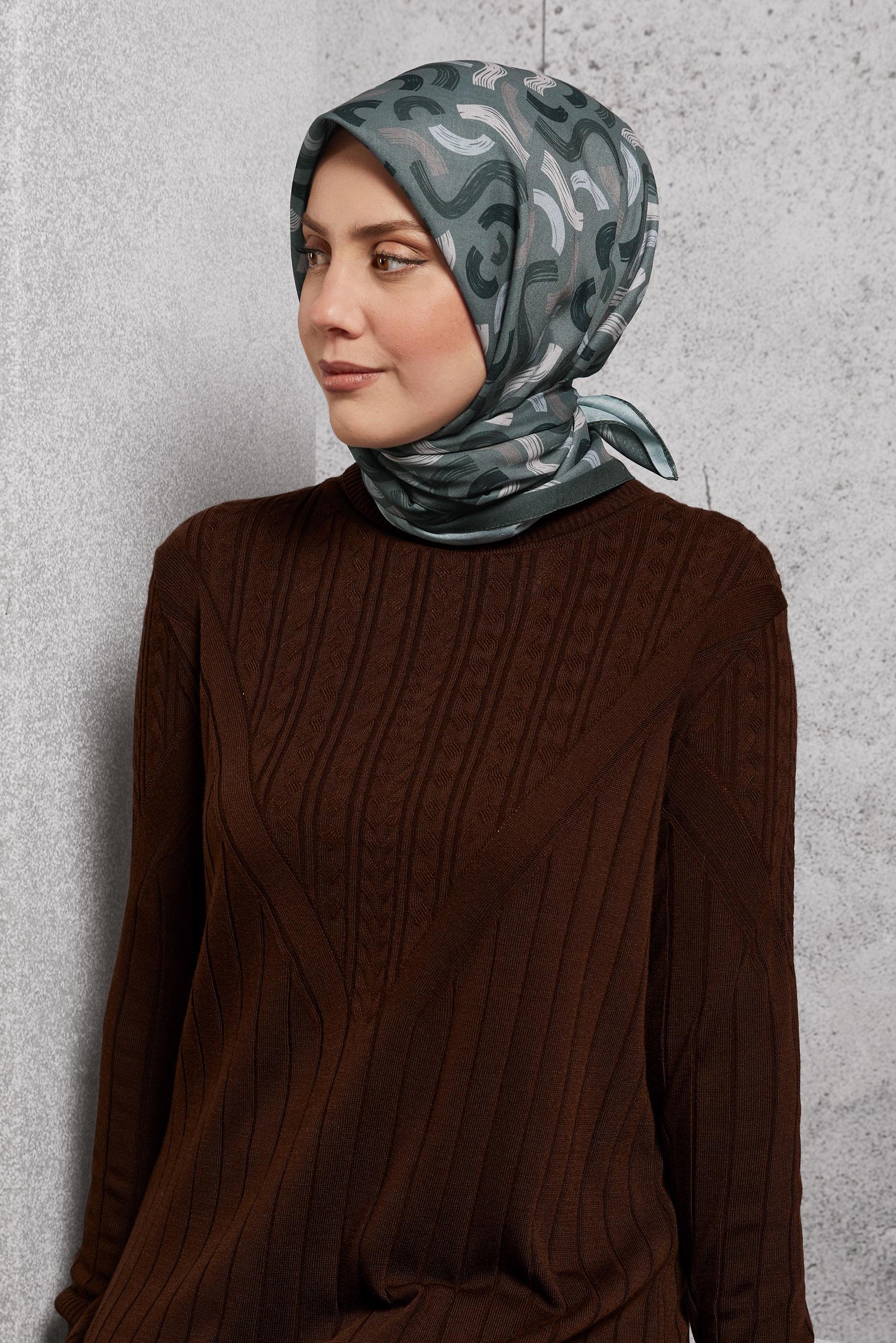 Tesettür giyim GRİ  ALVİNA DESENLİ EŞARP 8504