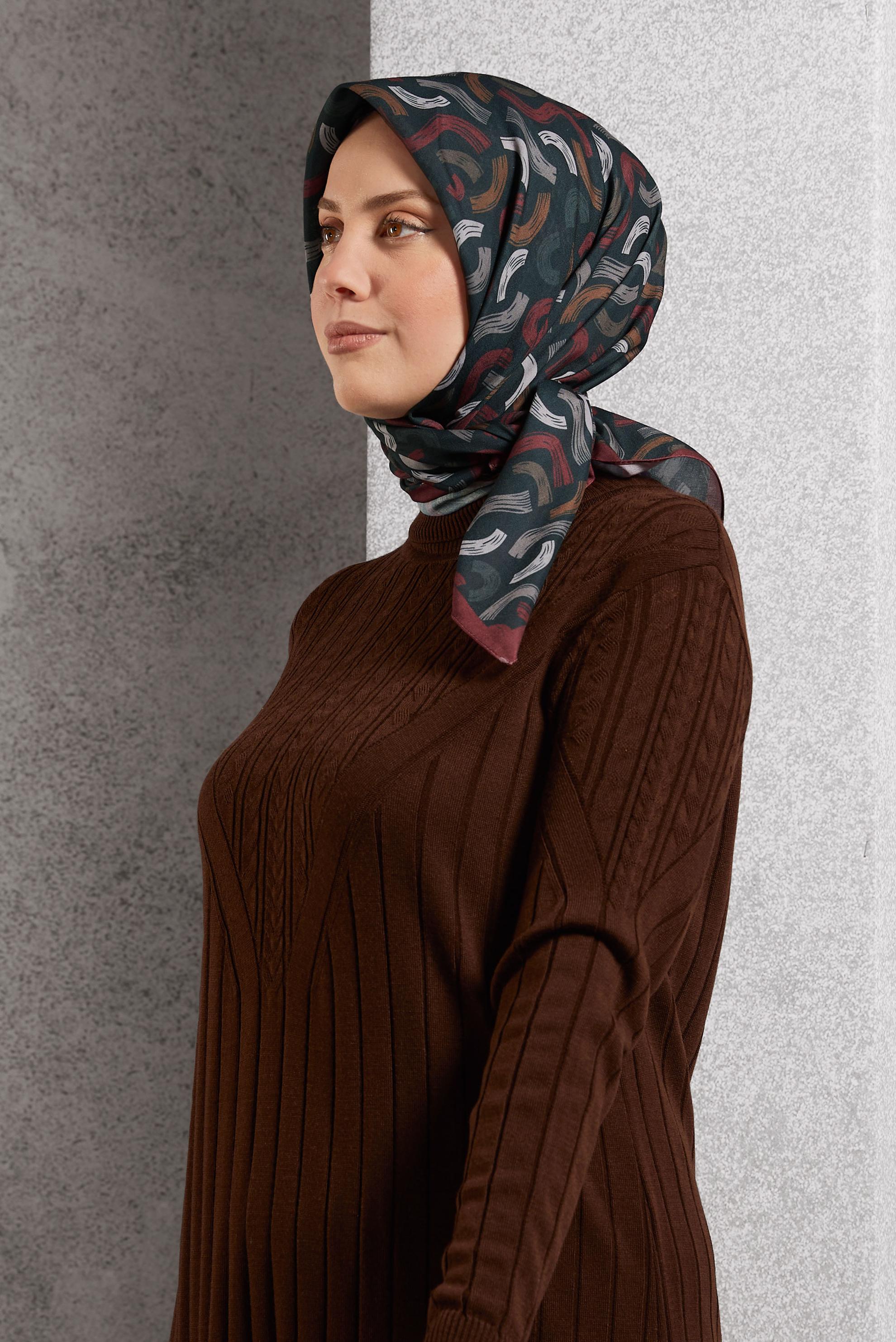 Tesettür giyim BORDO  ALVİNA DESENLİ EŞARP 8504