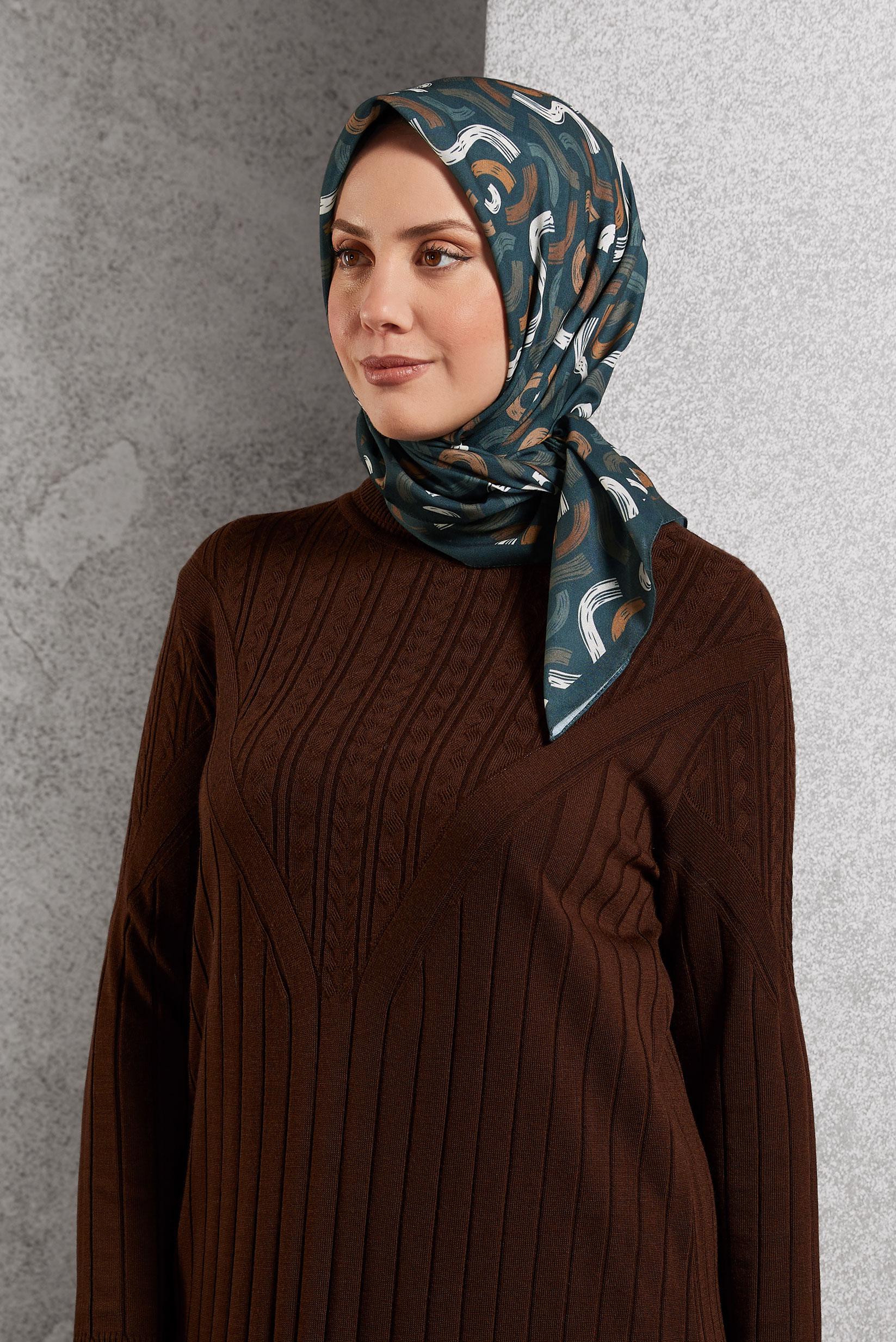 Tesettür giyim SİYAH  ALVİNA DESENLİ EŞARP 8504