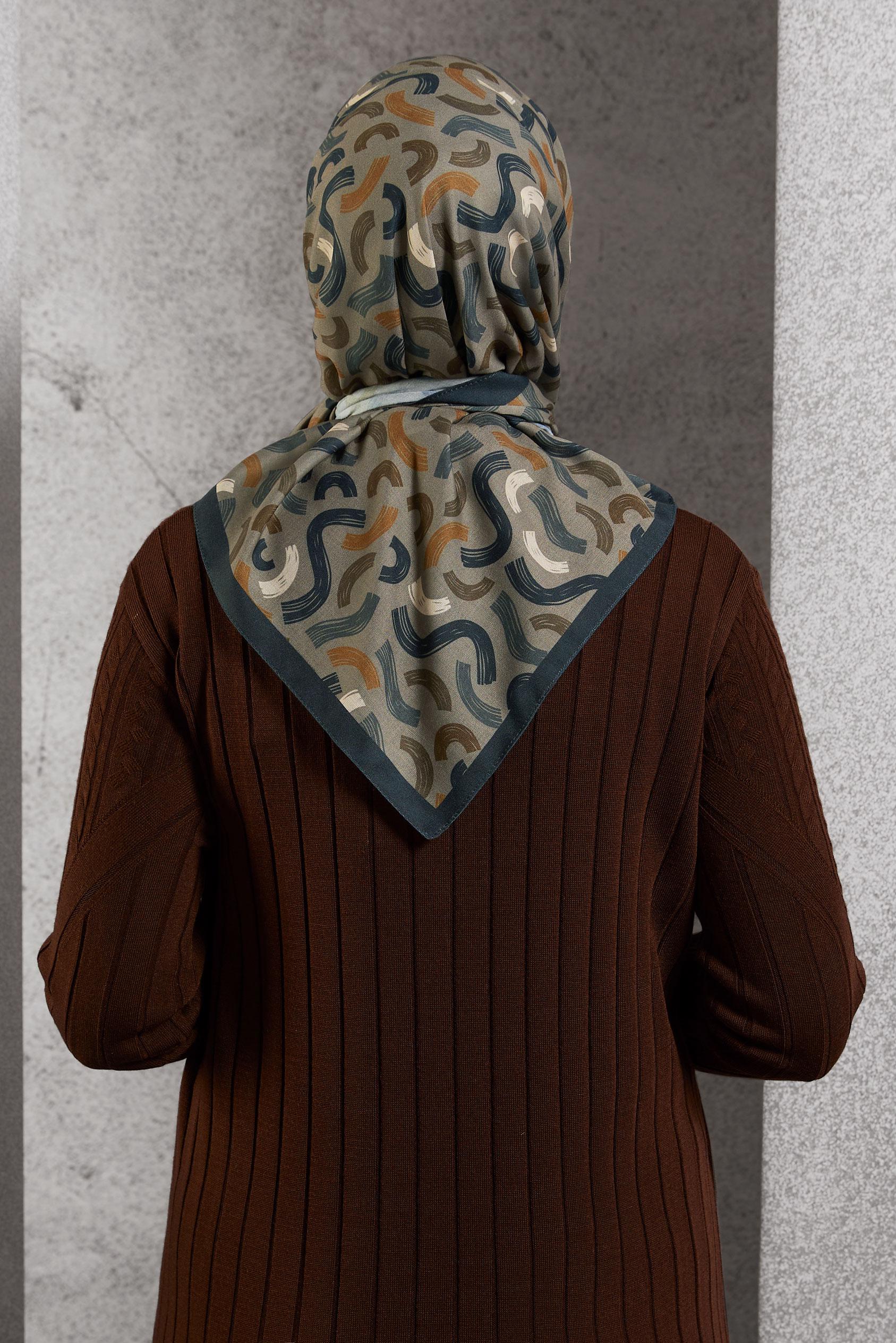 Tesettür giyim VİZON  ALVİNA DESENLİ EŞARP 8504