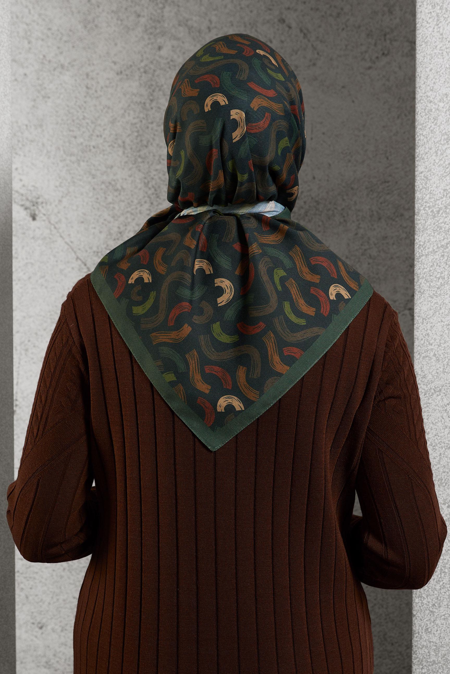 Tesettür giyim YEŞİL  ALVİNA DESENLİ EŞARP 8504