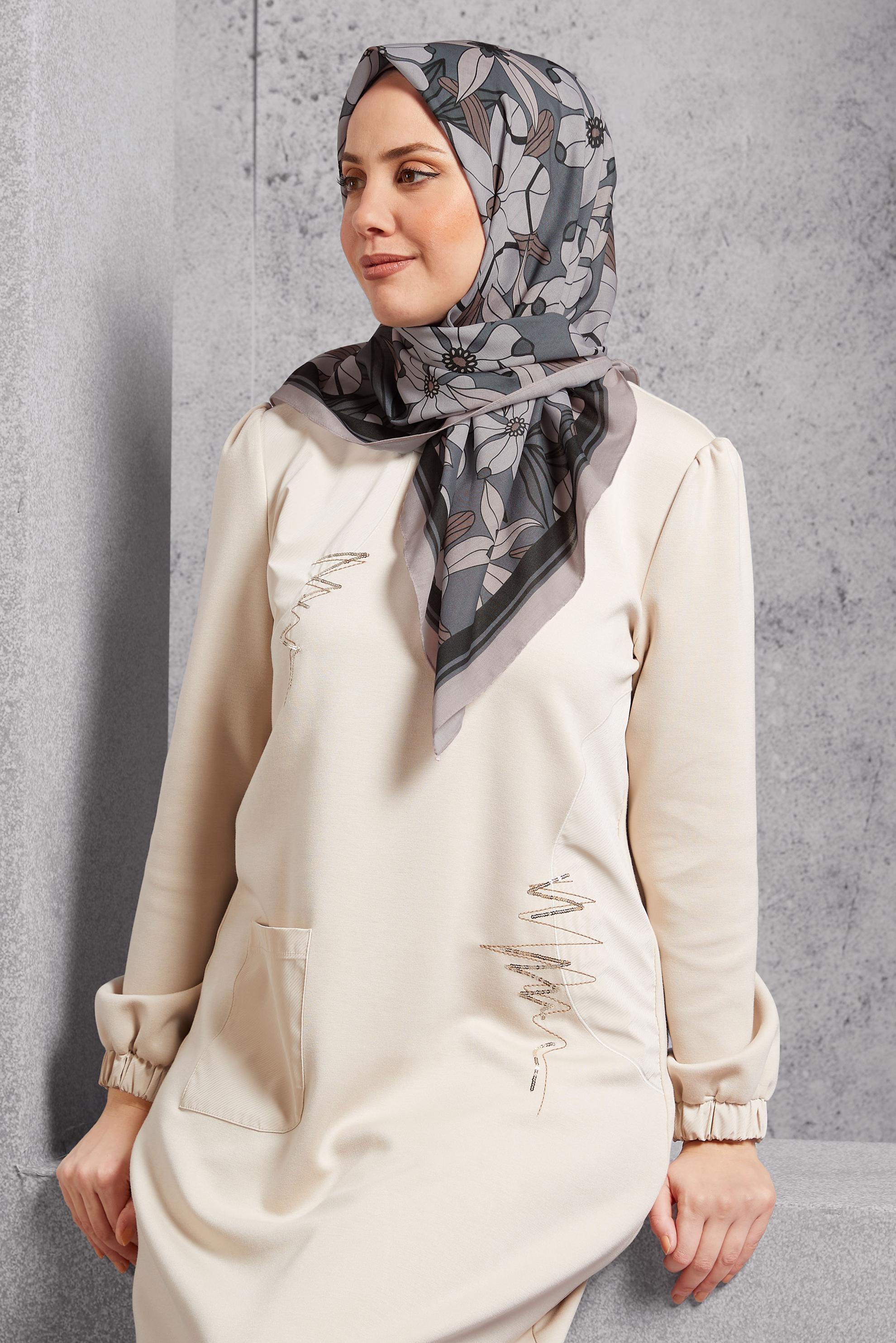 Tesettür giyim BEJ ALVİNA DESENLİ EŞARP 8505