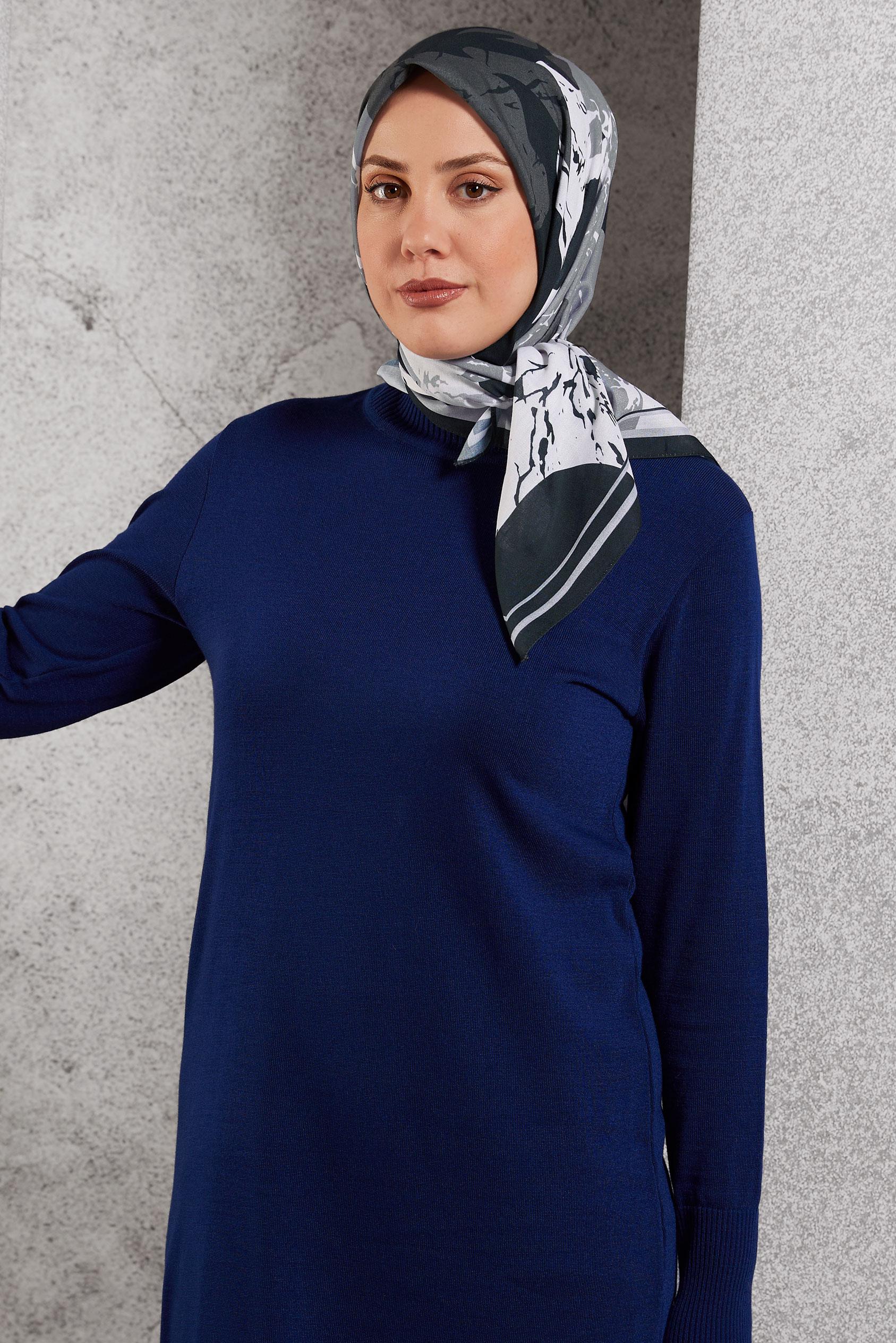 Tesettür giyim SİYAH  ALVİNA DESENLİ EŞARP 8506