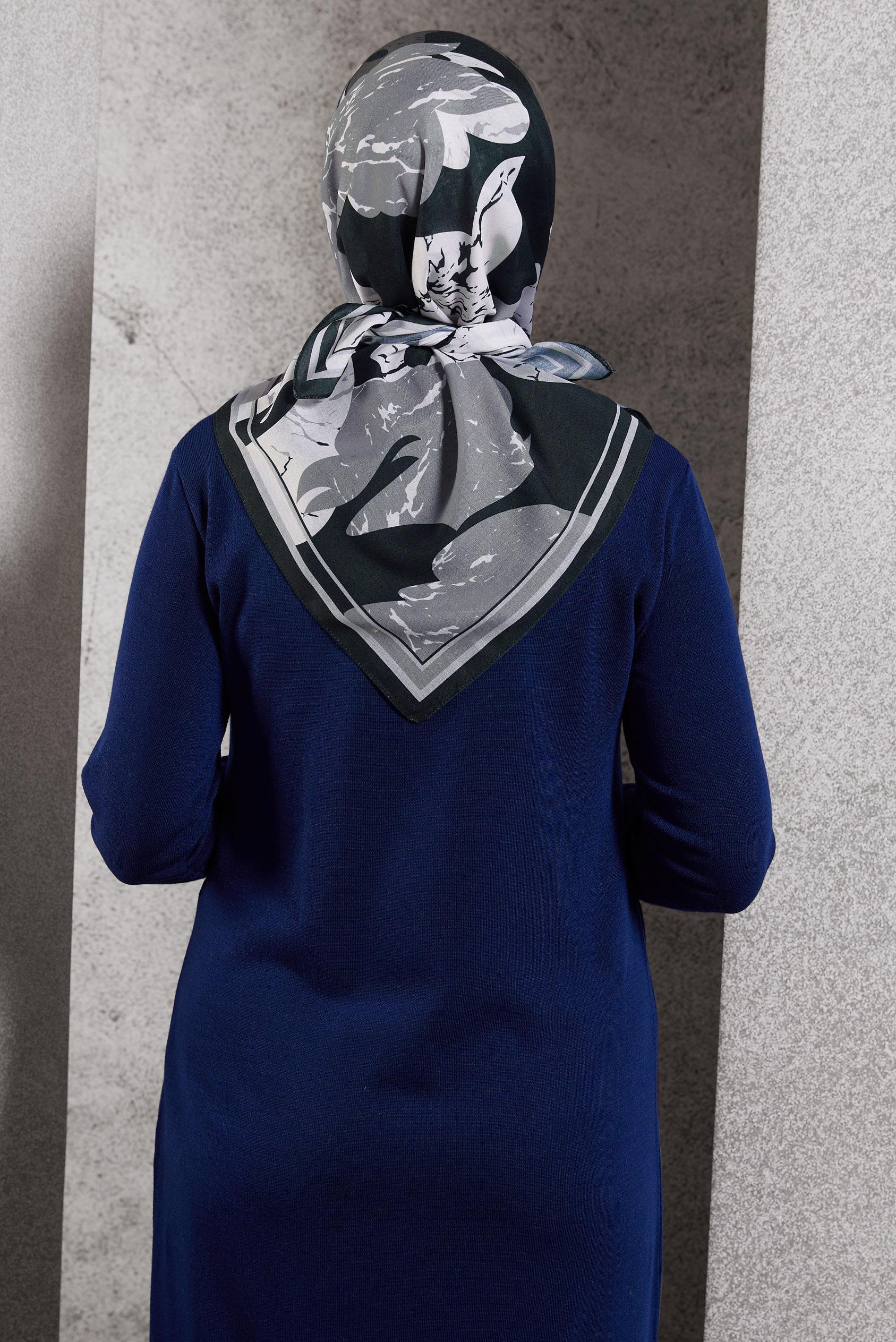 Tesettür giyim SİYAH  ALVİNA DESENLİ EŞARP 8506